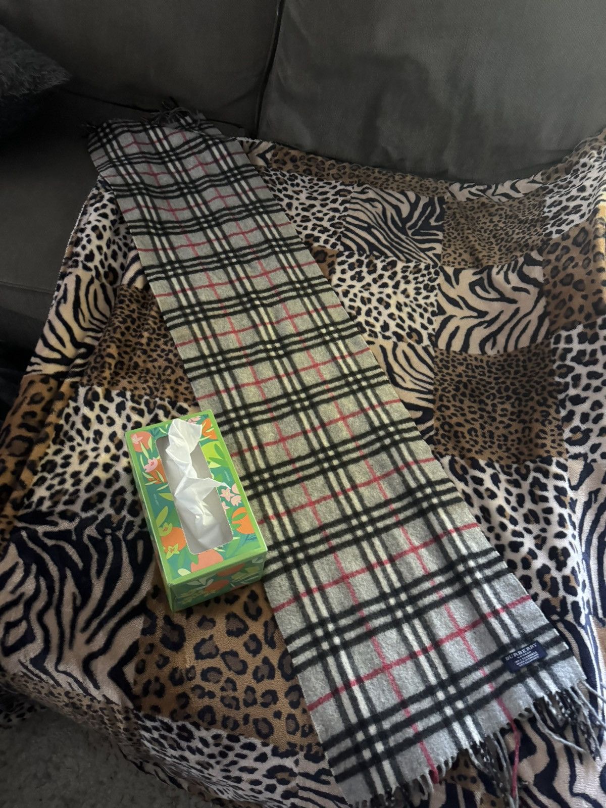 Burberry Burberry Vintage Winter Scarf,100% Cashmere, Made in England Size ONE SIZE - 4 Thumbnail