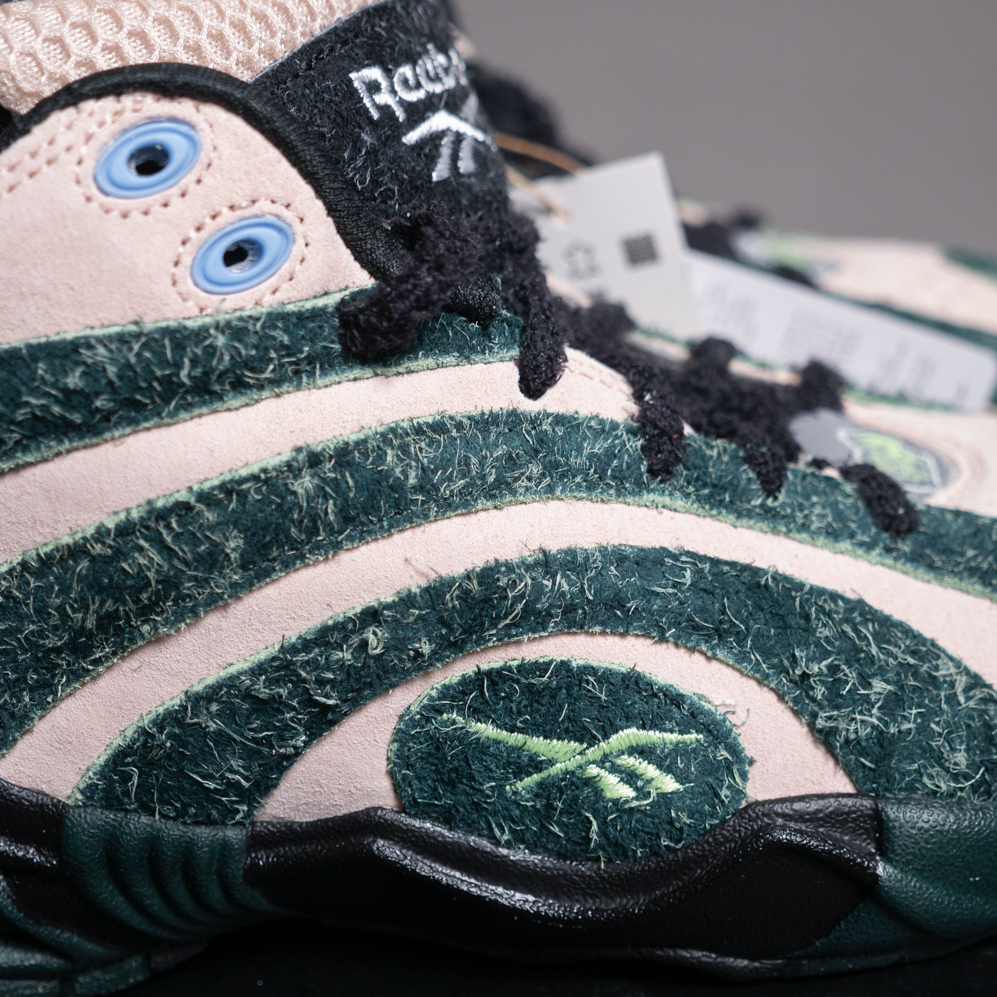 Brain Dead × Reebok Brain Dead x Reebok Shaqnosis Basketball Sneakers Shoes Size US 8.5 / IT 38.5 - 7 Thumbnail