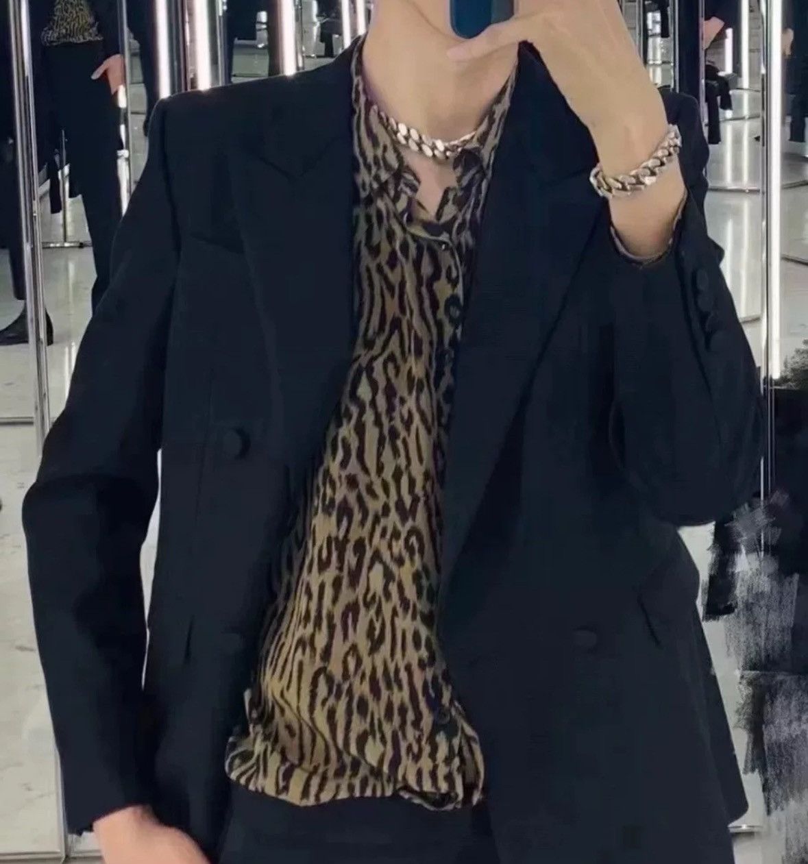 Saint Laurent Paris × Yves Saint Laurent Saint Laurent SLP Saint Laurent 21SS shirt2412-Nextarrow Size US S / EU 44-46 / 1 - 6 Thumbnail