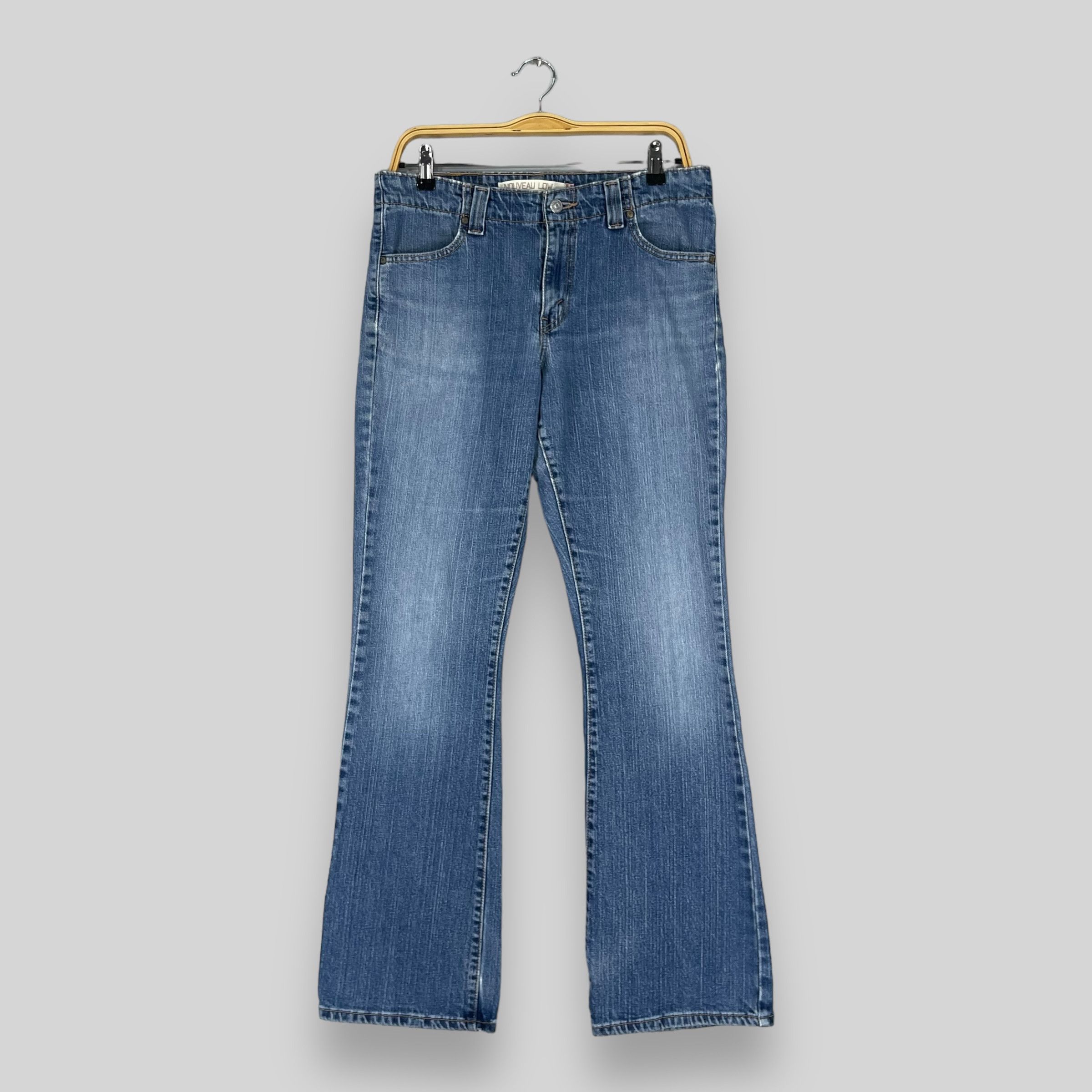 Levi's × Vintage Size 33 Vintage Levis 525 Distressed Low Bootcut Women Jeans Size 33" - 1 Thumbnail