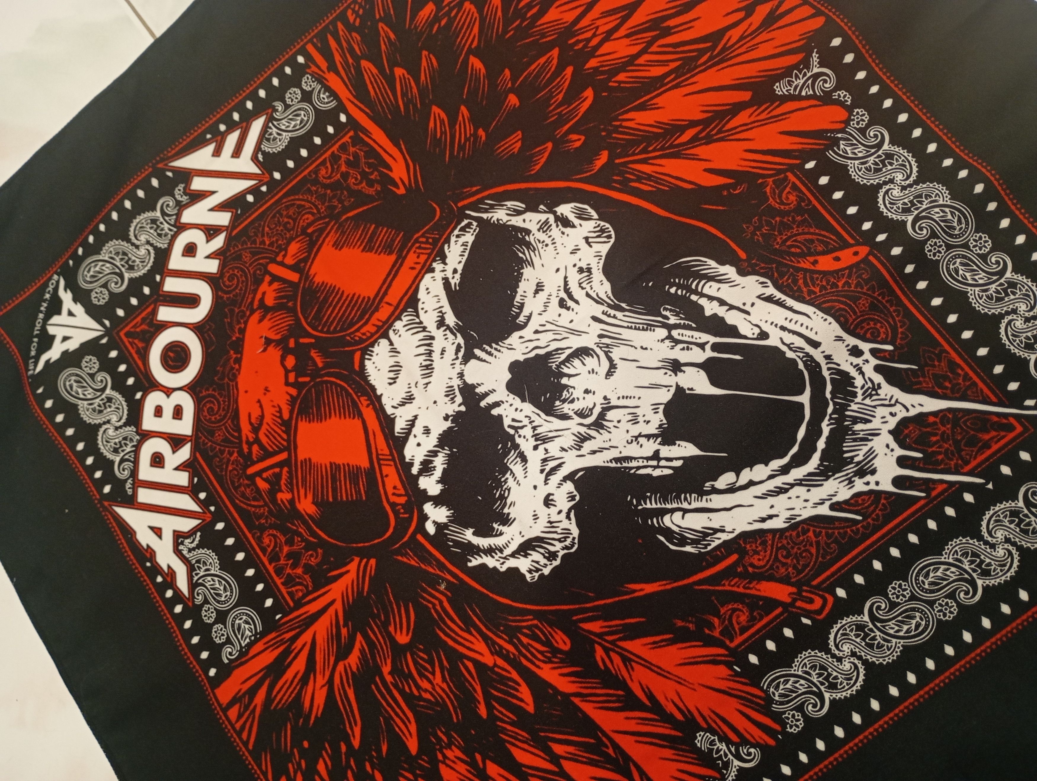 Band Tees Skulls Bandana Handkerchief air Bourne Size ONE SIZE - 3 Thumbnail