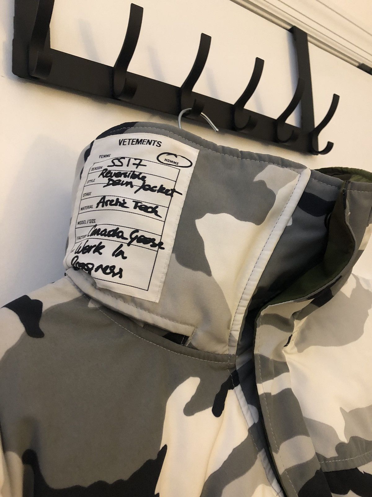 Canada Goose × Vetements Vetements/Canada Goose Reversible Down Jacket Size US XXL / EU 58 / 5 - 9 Thumbnail