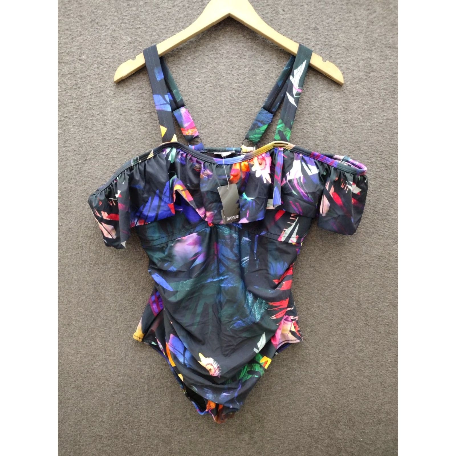 Avenue Avenue 14W Multicolor Jungle Paradise Ruffle One Piece Women's Swimsuit Beach Size ONE SIZE - 2 Thumbnail