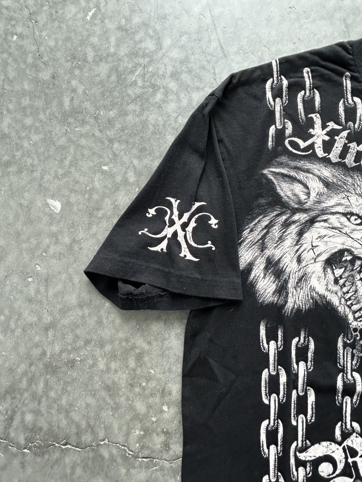 Affliction Vintage Y2K Xtreme Couture Graphic Tee Wolf Chains Size US XL / EU 56 / 4 - 3 Thumbnail