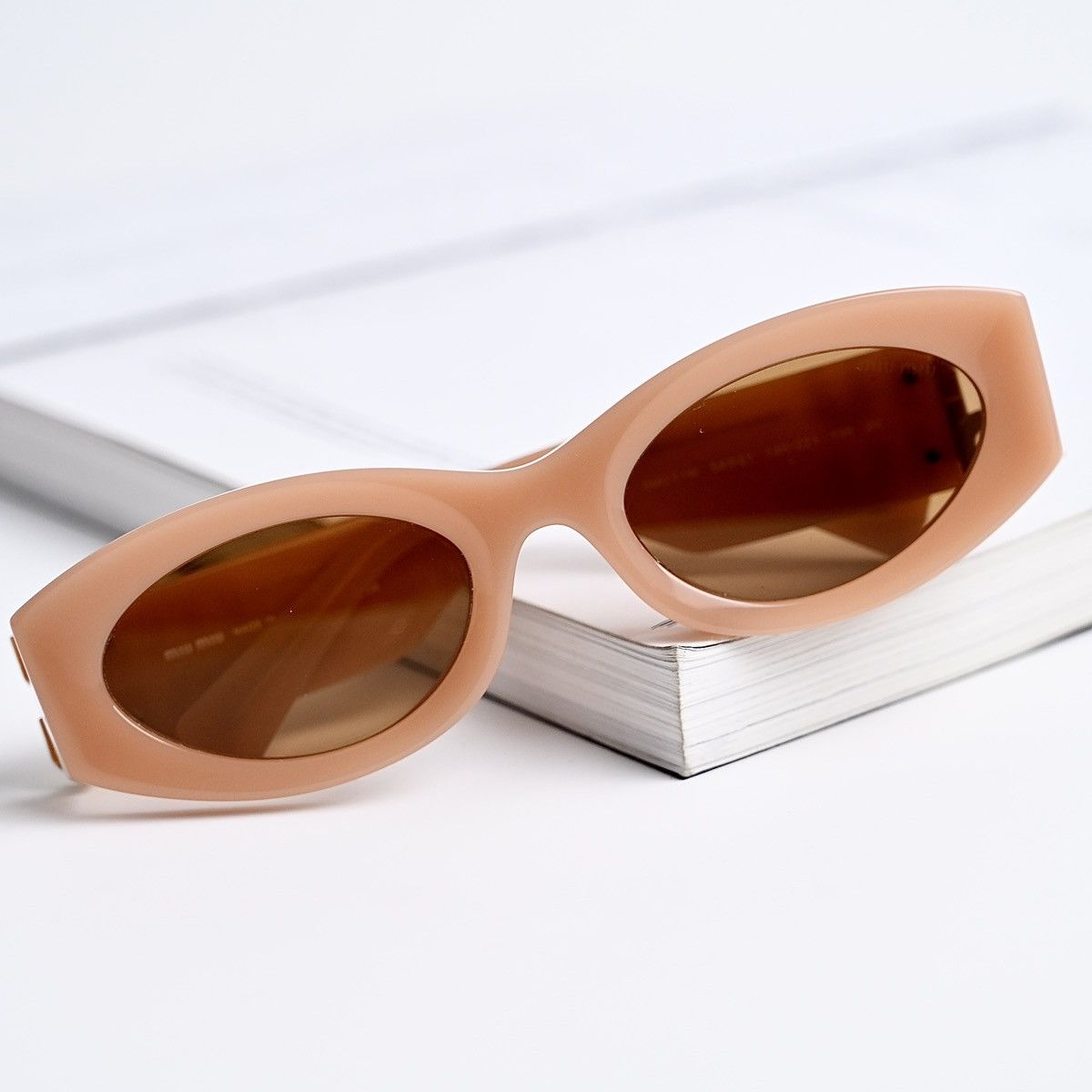 Miu Miu MIU MIU 0MU 11WS SUNGLASSES Size ONE SIZE - 8 Thumbnail
