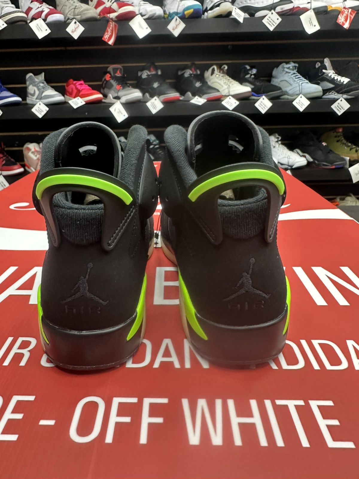 Jordan Brand Air Jordan 6 Electric Green Size 8 Size US 8 / EU 41 - 5 Thumbnail
