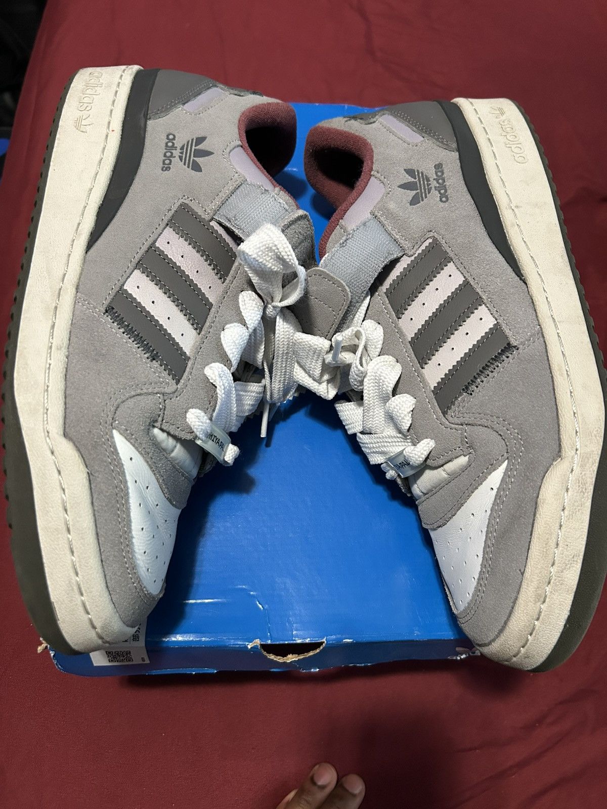 Adidas Forum 84 Low Home Alone Size US 12 / EU 45 - 2 Thumbnail