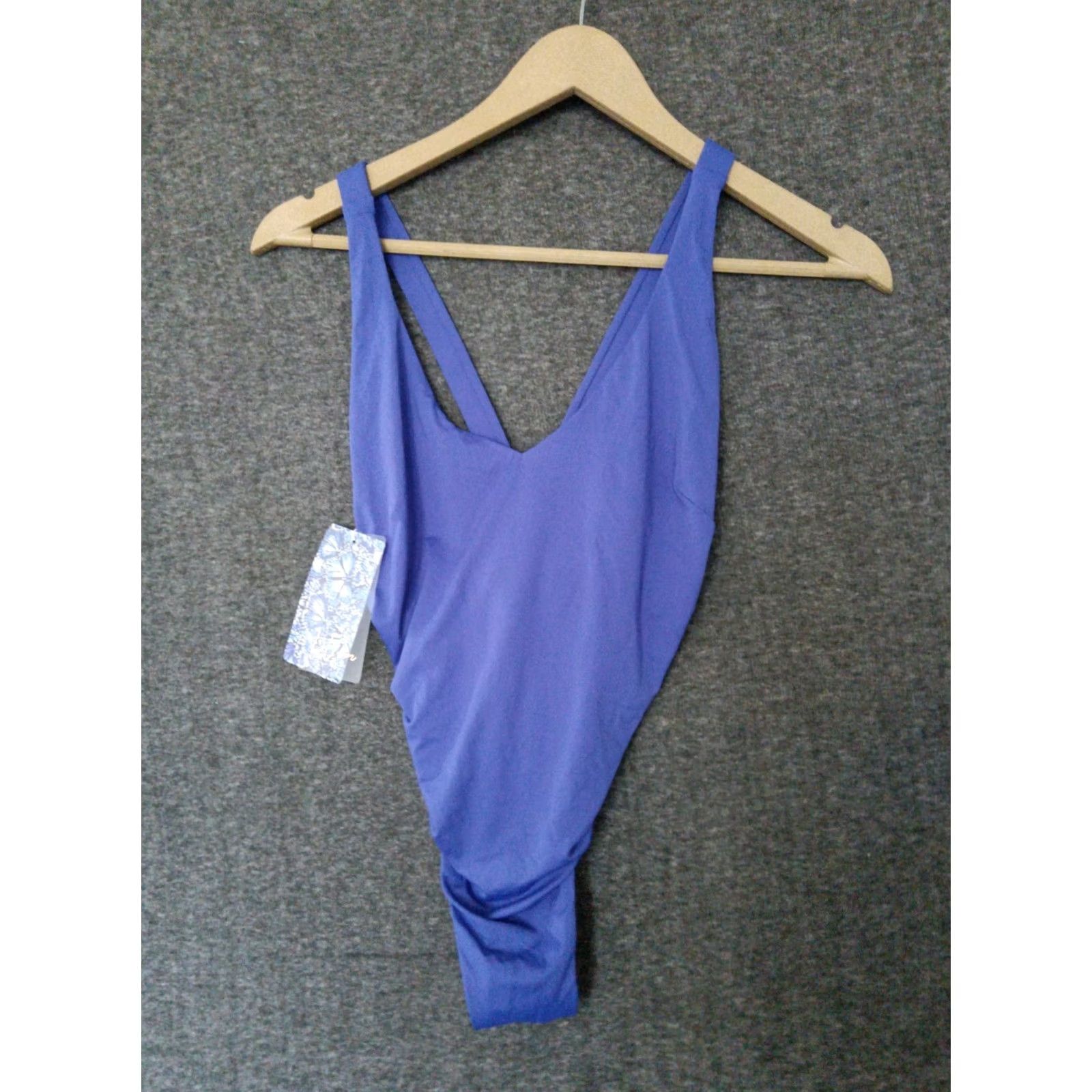 Vintage Toluca Swim One Piece Cross Back Blue Wide Strap Swimsuit XS Womens Beach Band Womens Toluca XS Blue One Piece Swimsuit div Size XS / US 0-2 / IT 36-38 - 2 Thumbnail