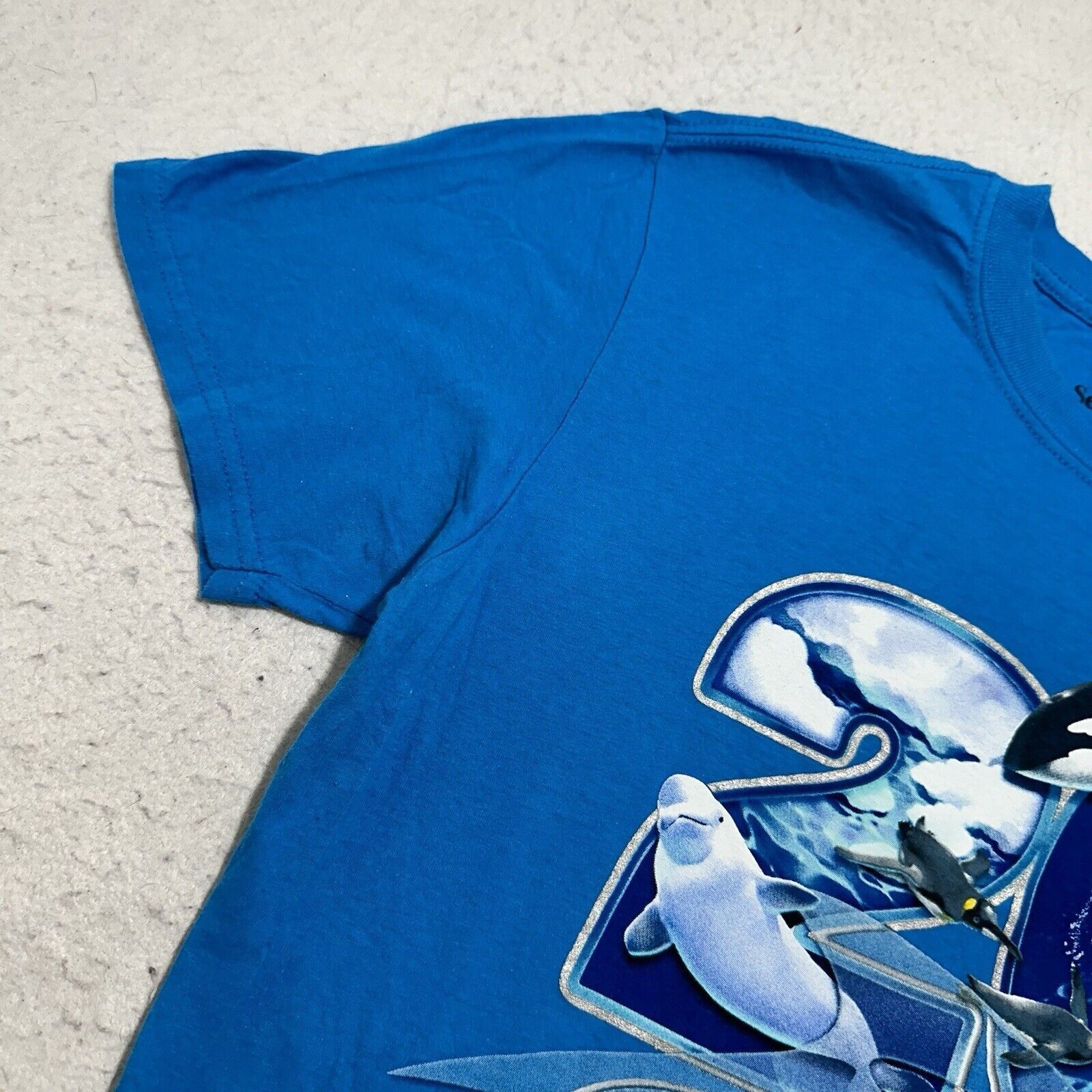 Other SeaWorld 2020 Medium Blue Animal Graphic T Shirt Crewneck Size US M / EU 48-50 / 2 - 6 Thumbnail