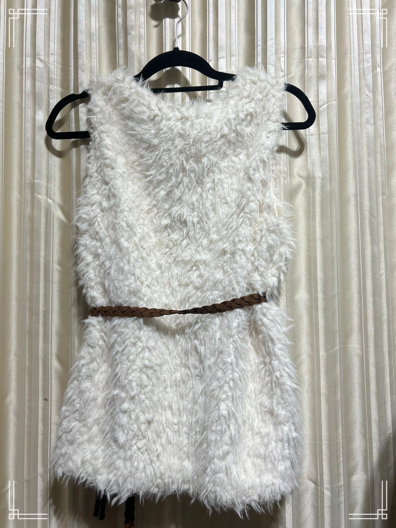 Designer New York & Company Faux Fur Vest - Gray, Size XS Size XS / US 0-2 / IT 36-38 - 3 Thumbnail