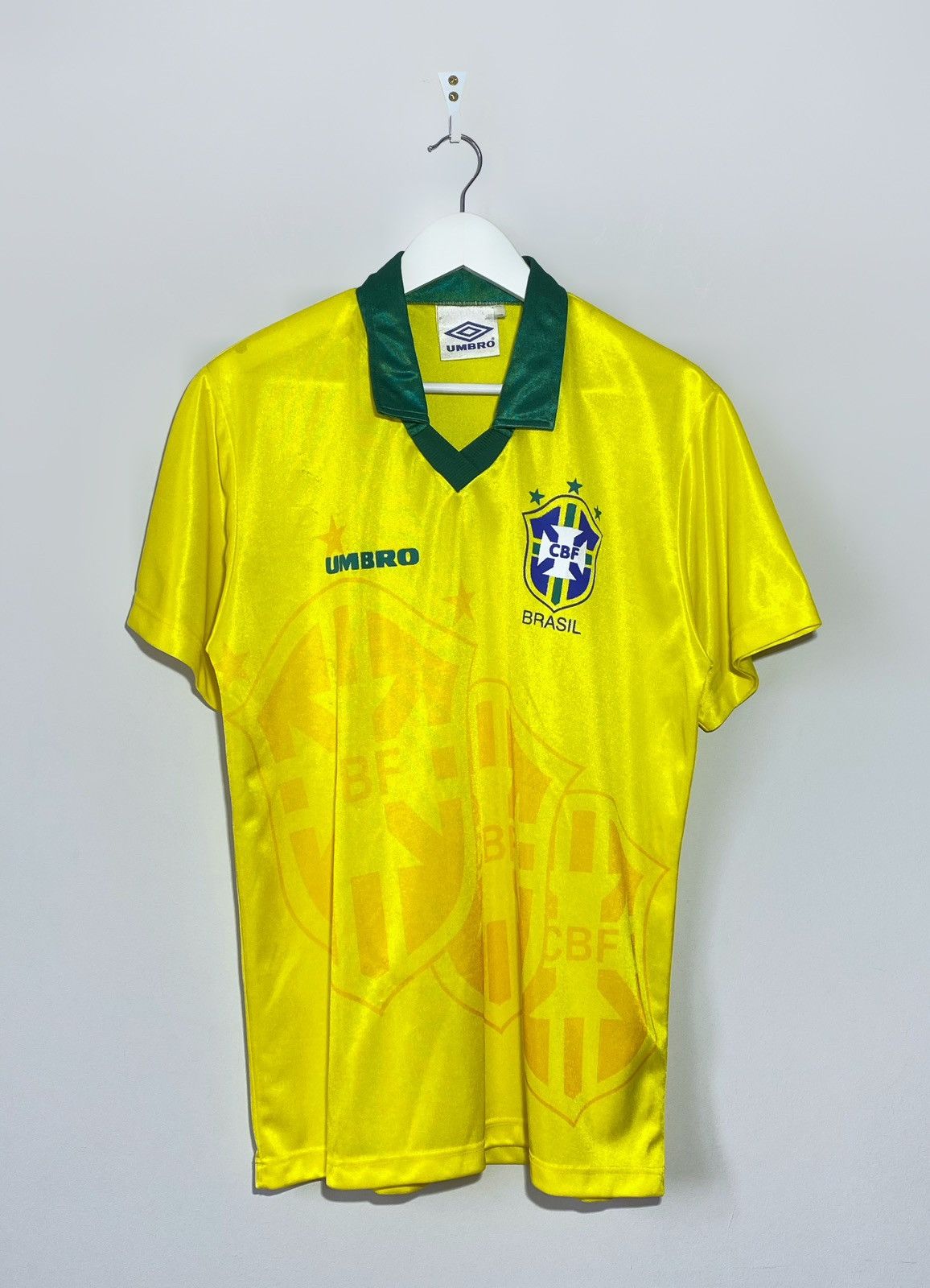 Umbro Vintage Umbro Brazil National Team 1994 Home Soccer Jersey Size US L / EU 52-54 / 3 - 1 Thumbnail
