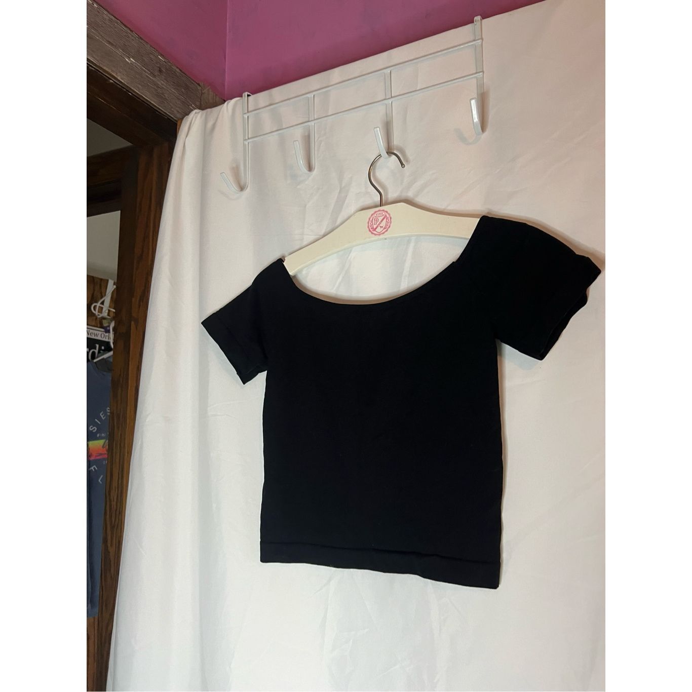 Other Jessica Simpson Black Crop Top V-Neck Woman’s Size Medium Size M / US 6-8 / IT 42-44 - 5 Thumbnail