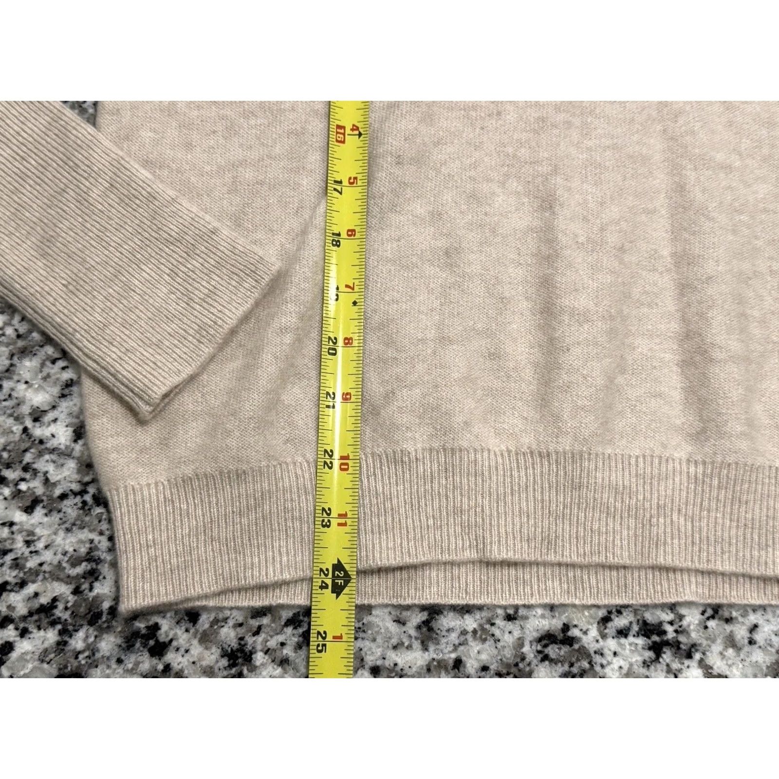 Veronica Beard Veronica Beard Sweater Cream Turtleneck 100% Cashmere Women M Pullover Size M / US 6-8 / IT 42-44 - 3 Thumbnail