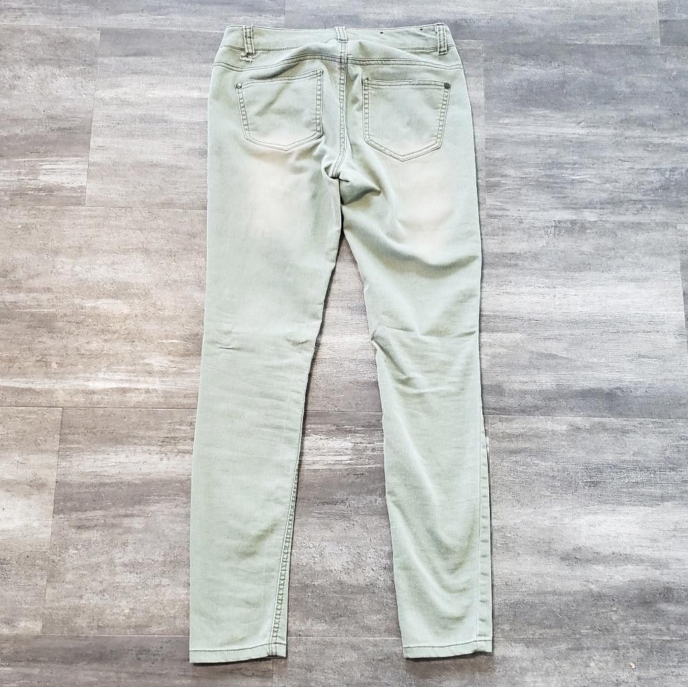 Forever 21 Olive Faded F21 Denim Pant Size 27" / US 4 / IT 40 - 2 Thumbnail
