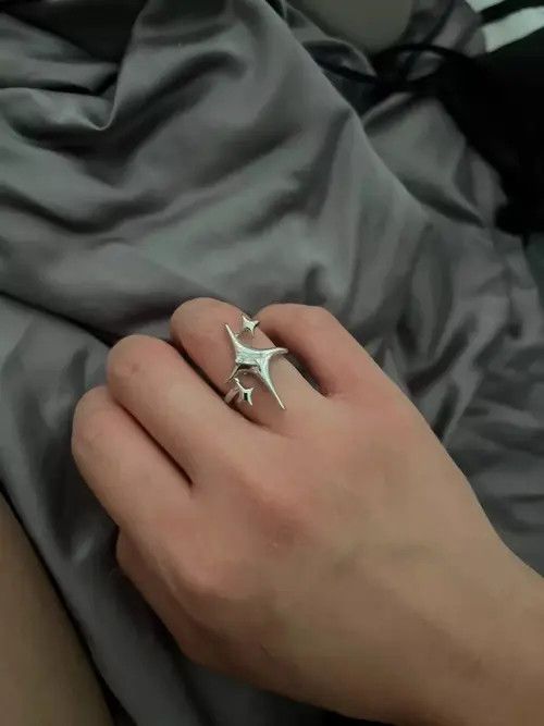 Japanese Brand 4 Star Point Adjustable Ring Size ONE SIZE - 3 Thumbnail