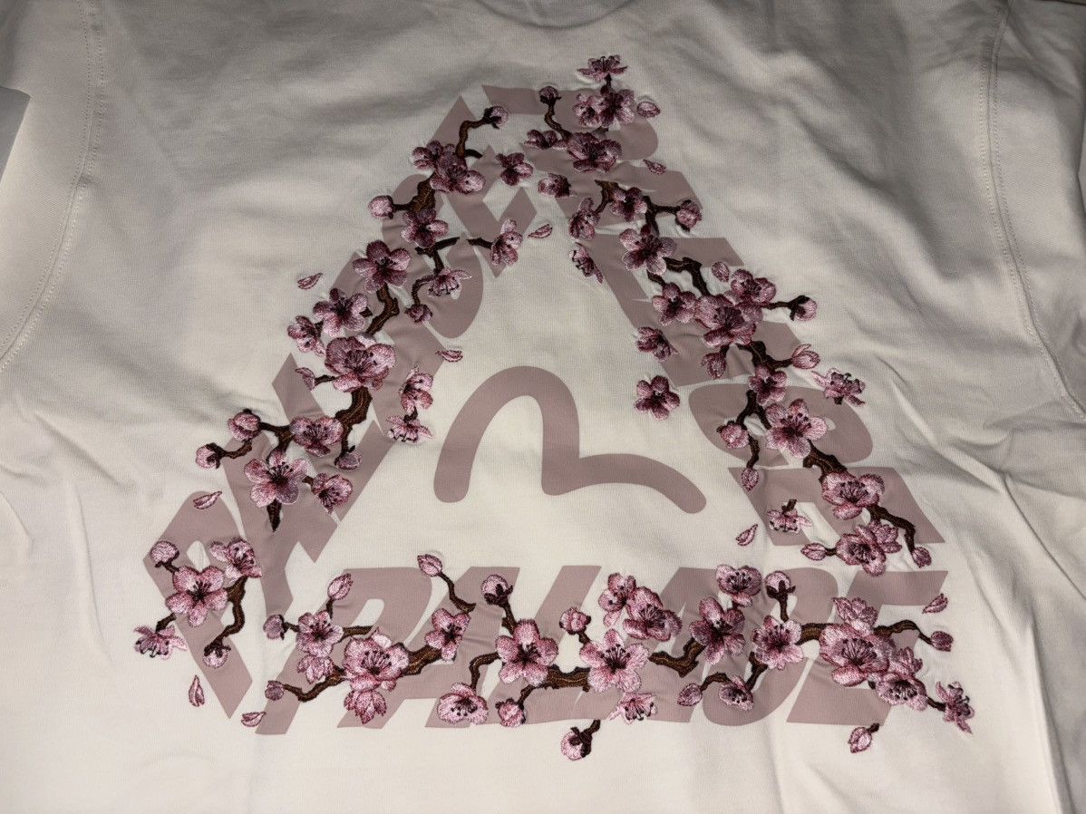 Evisu × Palace Palace x Evisu Heavy Wash T-Shirt Size US L / EU 52-54 / 3 - 2 Thumbnail