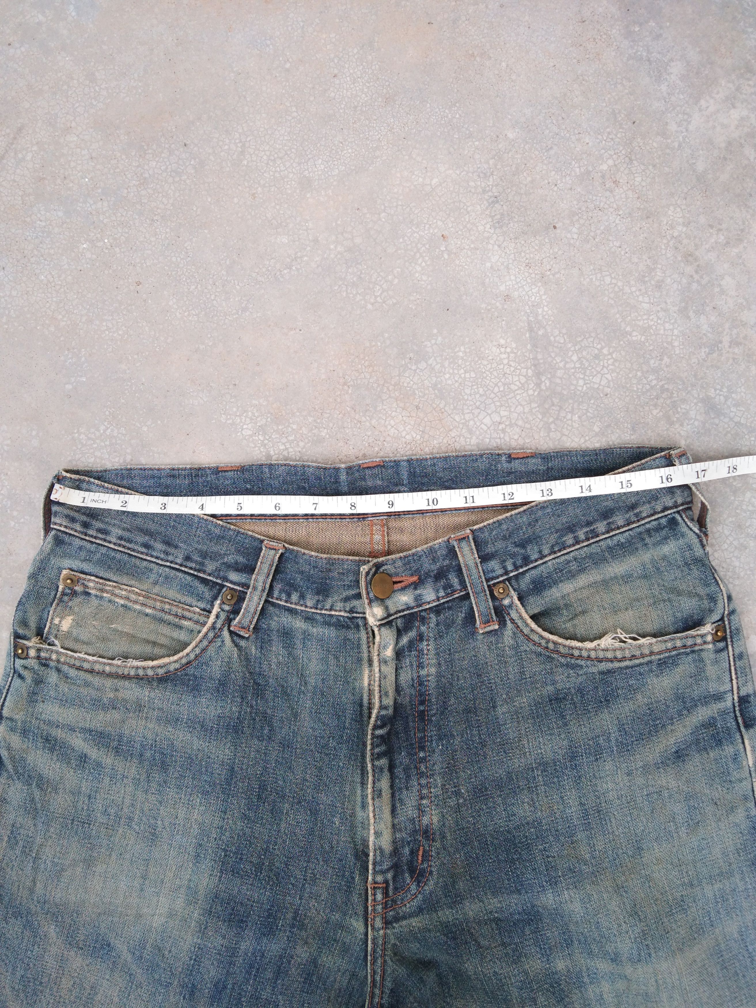 Wrangler Vintage Wrangler Straight Leg Distressed Jeans 33x30 Size US 33 - 10 Thumbnail