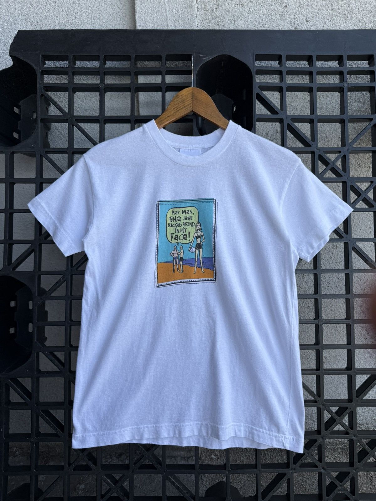 Nike Vintage Y2K Nike Chicks Rock Graphic Tee Size M / US 6-8 / IT 42-44 - 1 Thumbnail