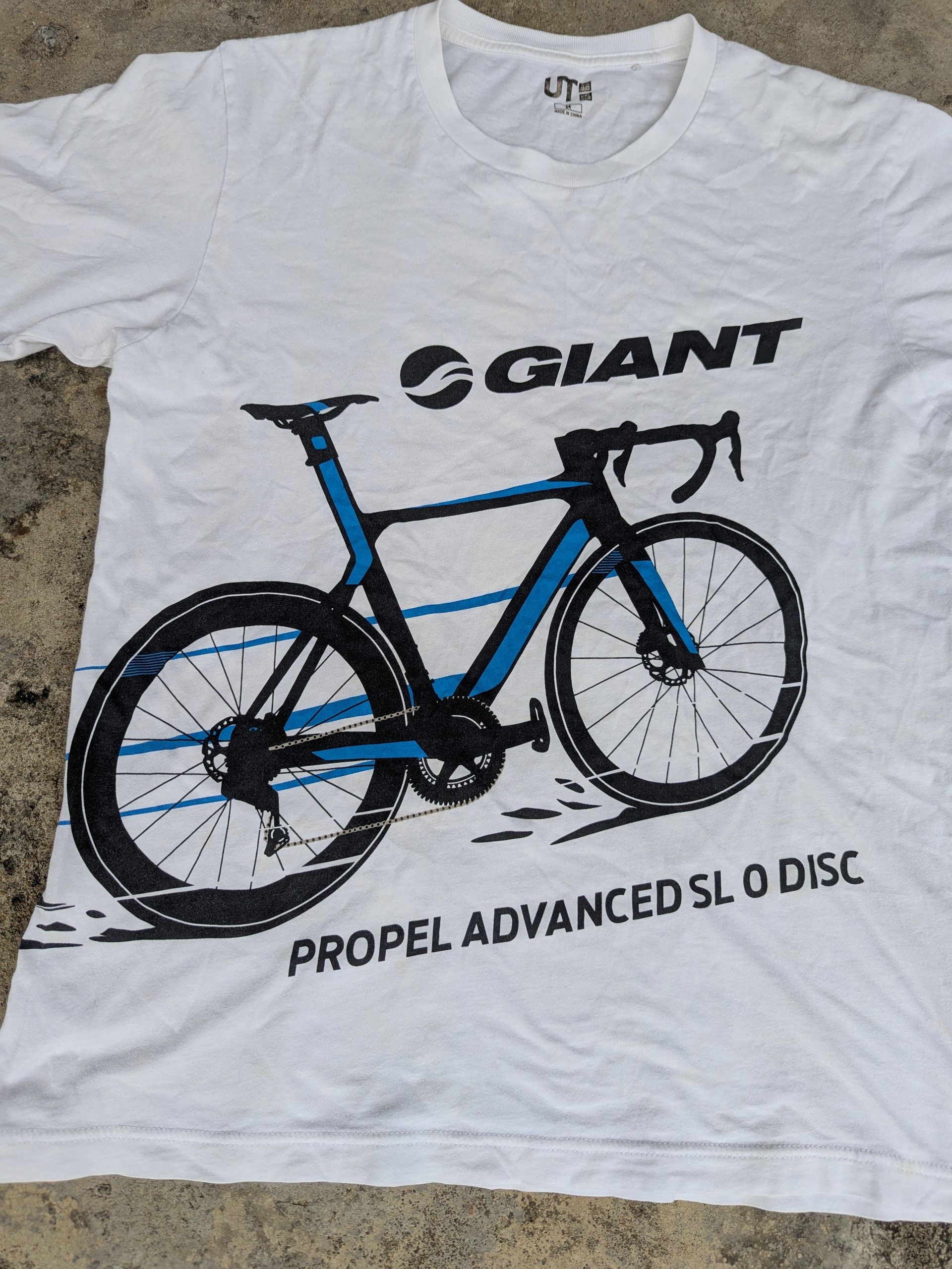Giant × Japanese Brand × Uniqlo Uniqlo Giant Bicycle T Shirt Size US S / EU 44-46 / 1 - 4 Thumbnail
