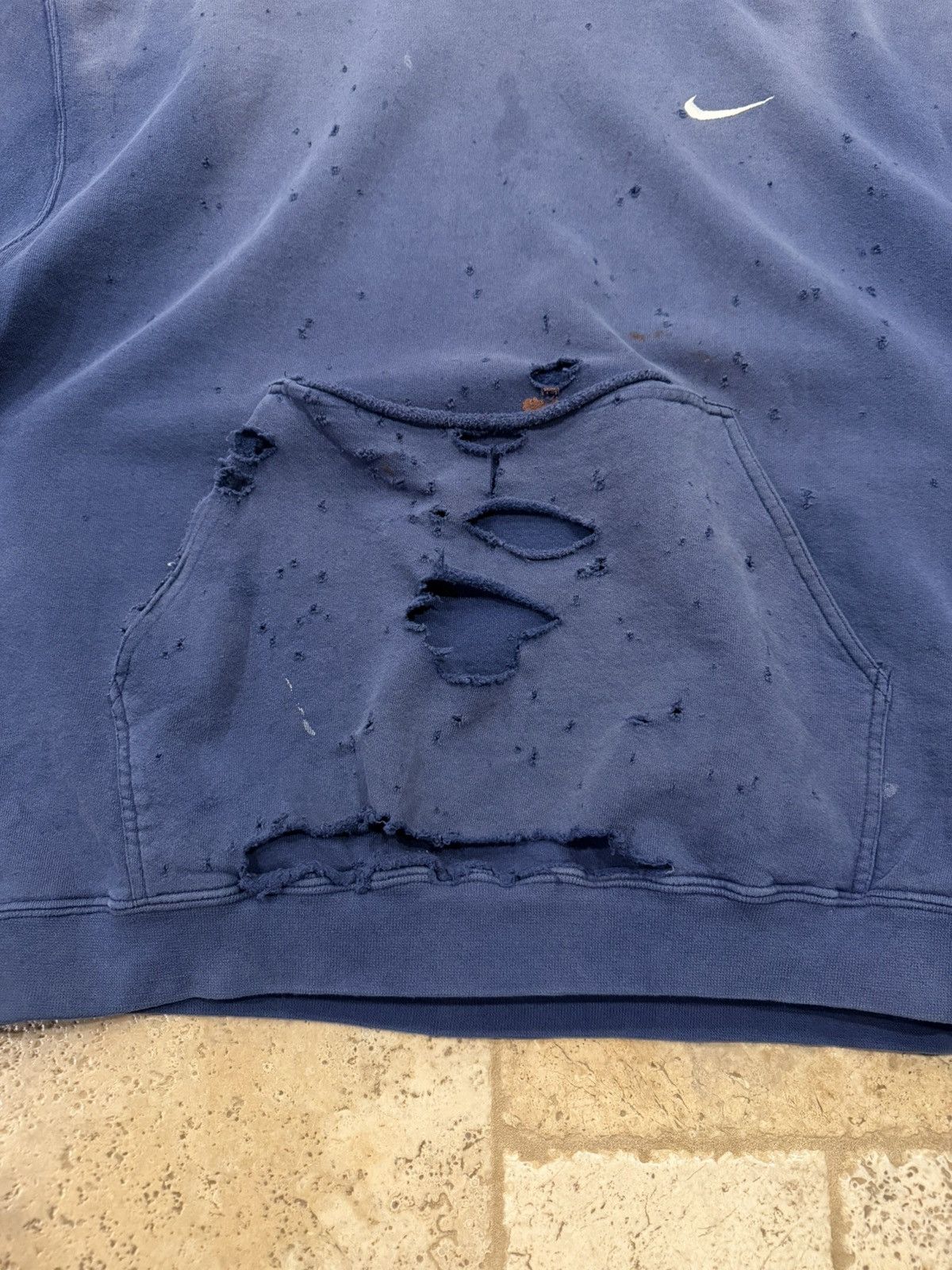 Nike Vintage Nike 90’s Thrashed Distressed Faded Blue Hoodie Size US XL / EU 56 / 4 - 6 Thumbnail