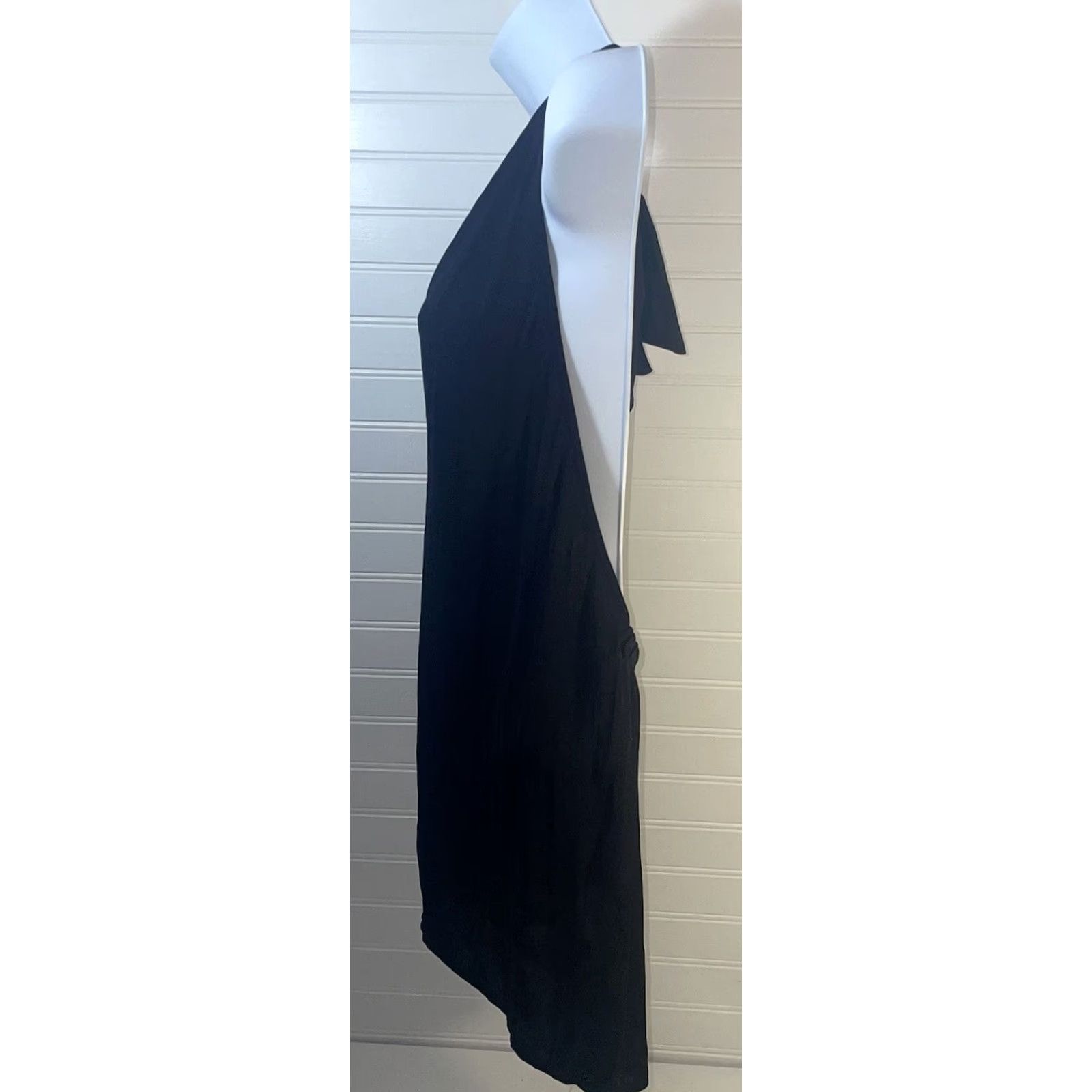 Banana Republic Banana Republic Blouse Sleeveless Tie Neck V-Neck Dark Blue NWT Small Women Regular Fit XS? Size S / US 4 / IT 40 - 5 Thumbnail