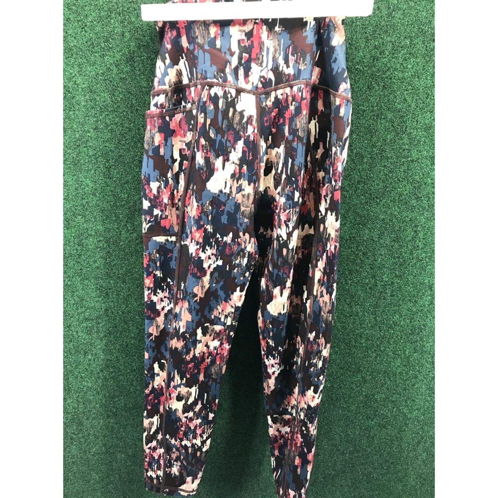 Sweaty Betty Sweaty Betty Women’s S Super Sculpt Yoga 7/8 Leggings Blue Abstract 60cm 24” Activewear Leggings Womens XS-? Size 28" / US 6 / IT 42 - 6 Thumbnail