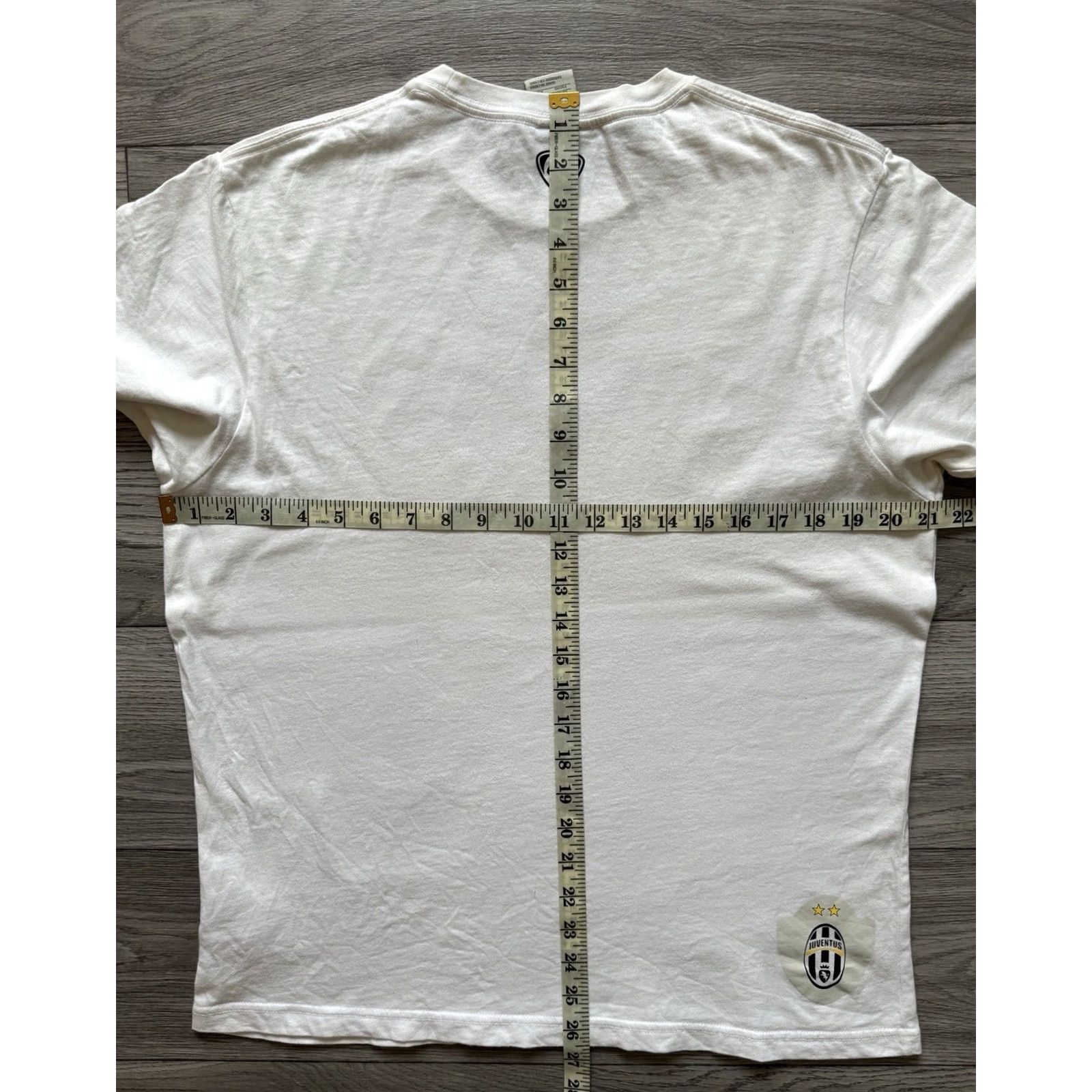 Nike VINTAGE Nike Graphic Tee Juventus White L Mens 2008-09 Zebra Merchandise Shirt T-Shirt Nike Mens L White 2008-09 Zebra Size US L / EU 52-54 / 3 - 3 Thumbnail