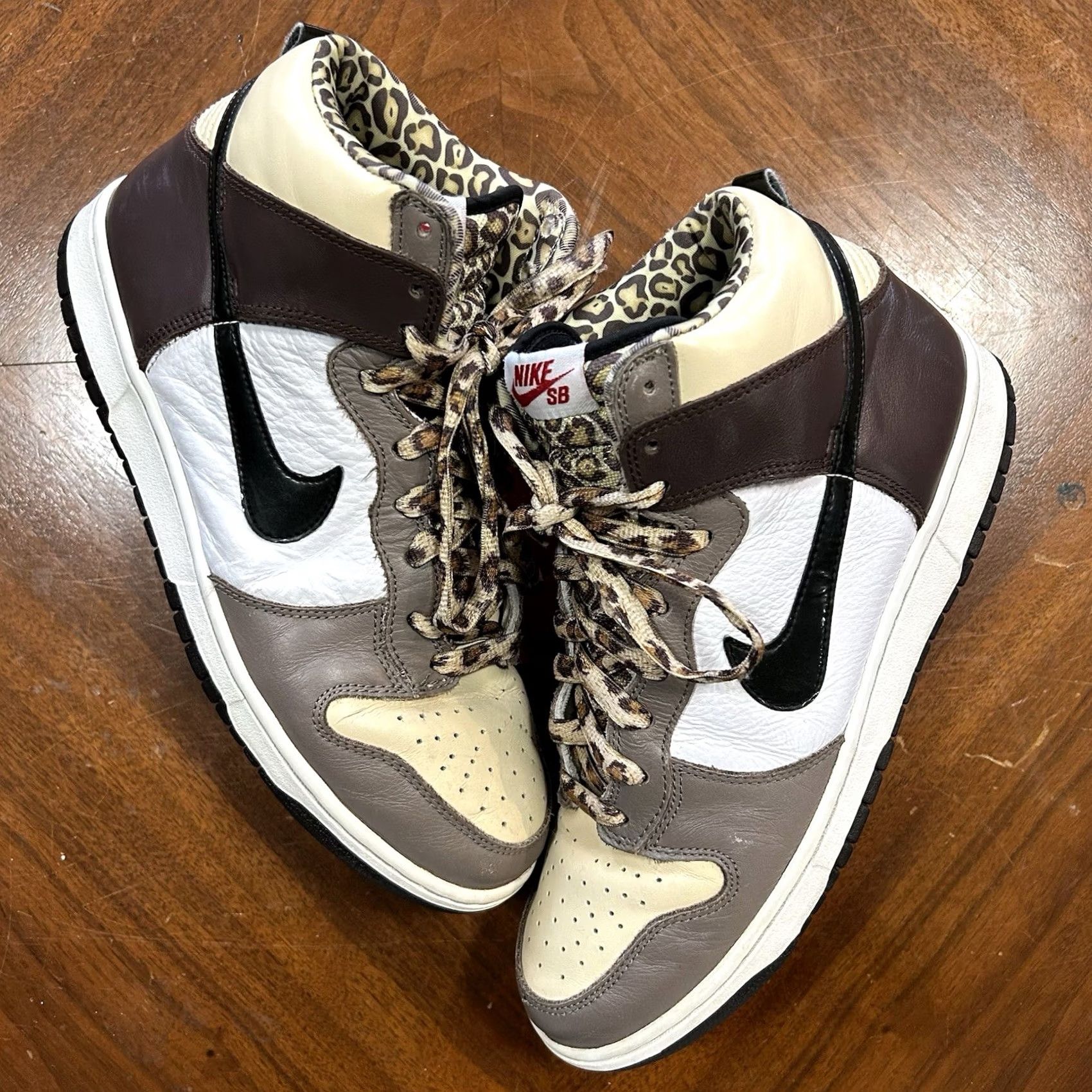 Nike VINTAGE Nike SB Dunk High Ferris Bueller 2008 Sneaker Shoes Mens 10.5 Brown OC 305050-201 OG ALL Used Great Condition Size US 10 / EU 43 - 2 Thumbnail