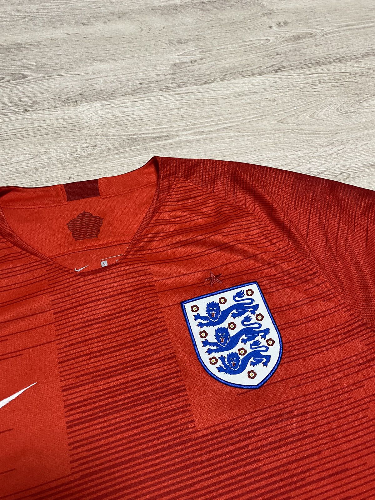 Nike Nike Jersey National Team England 2018 Home shirt size L Size US L / EU 52-54 / 3 - 2 Thumbnail
