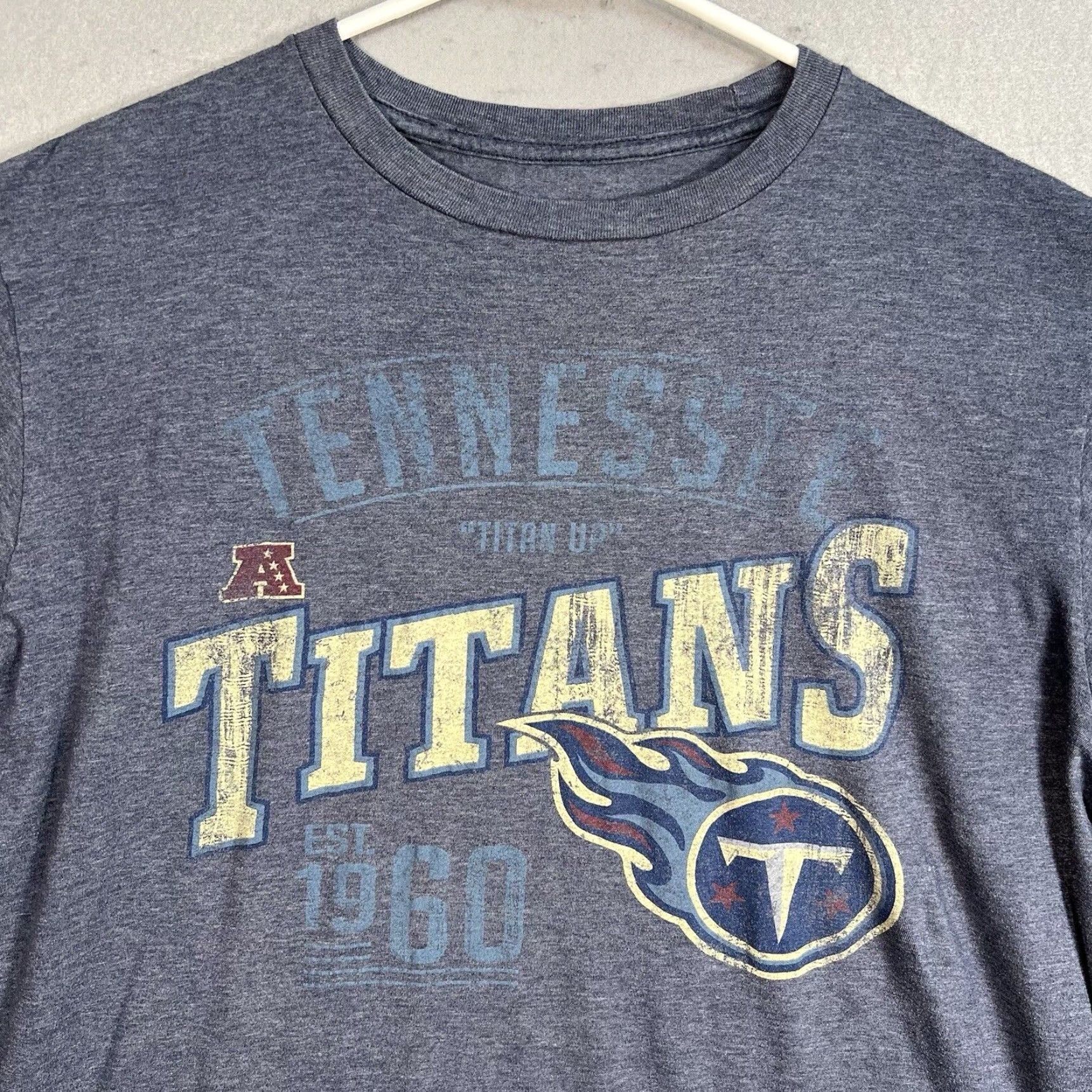 NFL VINTAGE NFL Team Apparel Tennessee Titans T Shirt Adult Large Blue Mens Size US L / EU 52-54 / 3 - 2 Thumbnail