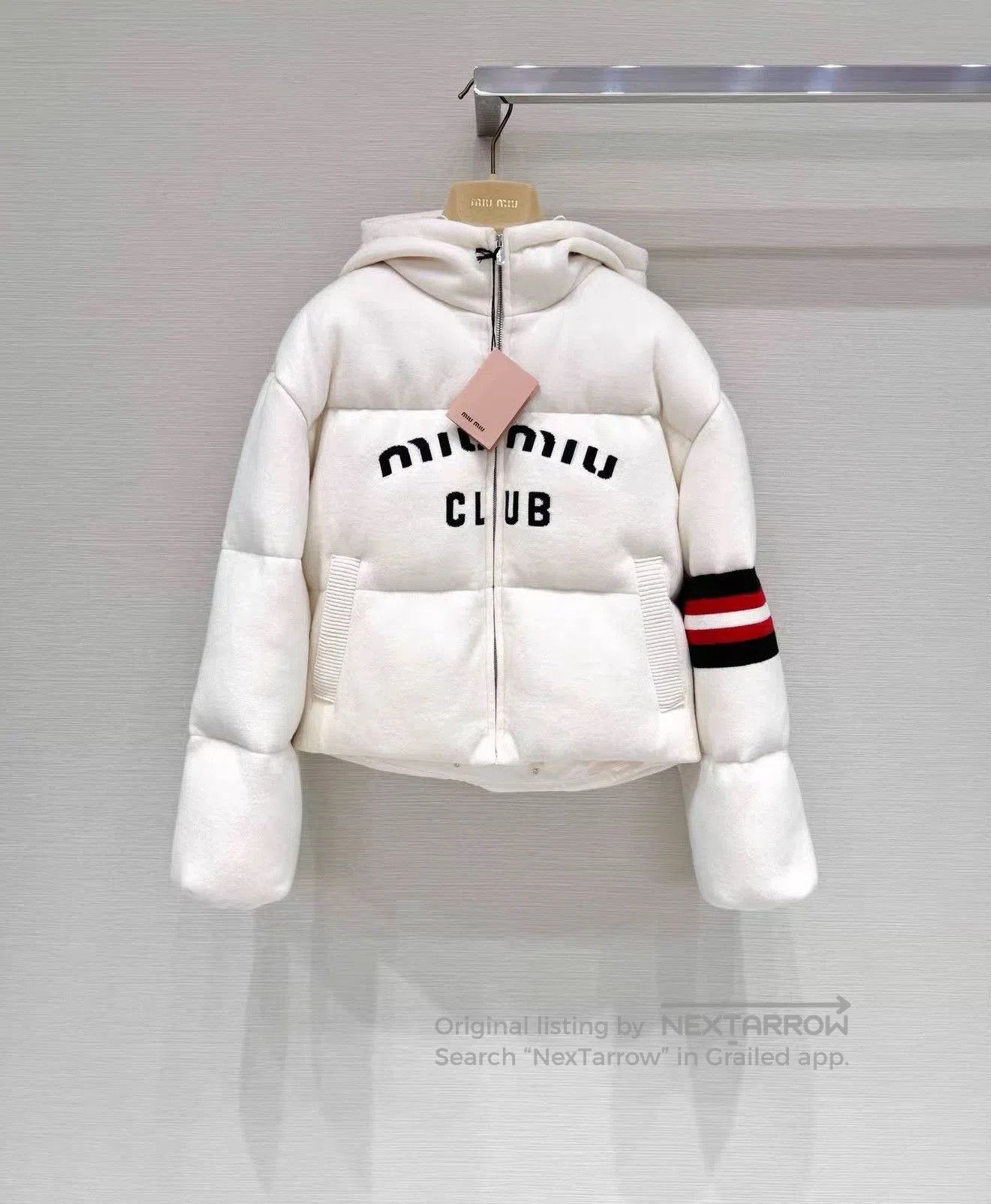 Miu Miu Miumiu Letter Colorblock Hooded Down Jacket. Size S / US 4 / IT 40 - 1 Thumbnail
