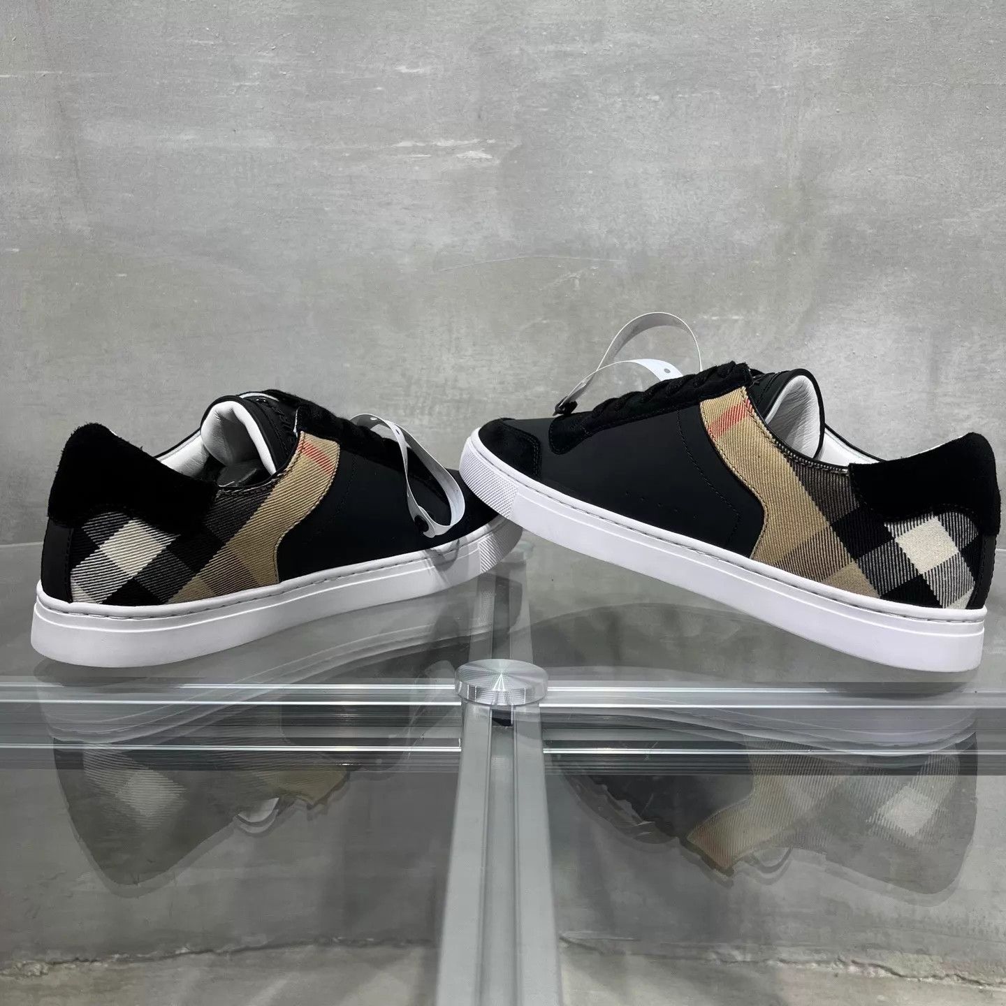 Burberry Burberry Black Check Sneakers 42 Size US 9 / EU 42 - 5 Thumbnail