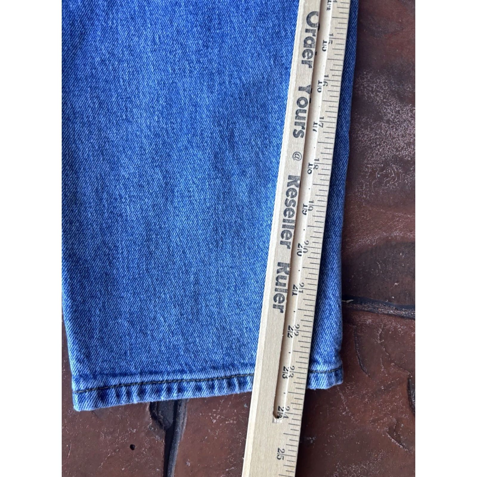 Good American Good American Denim Jeans Women’s 12 Straight Leg Distressed Jeans Blue 5-Pocket Regular Mens? Size 34" / US 12 / IT 48 - 5 Thumbnail