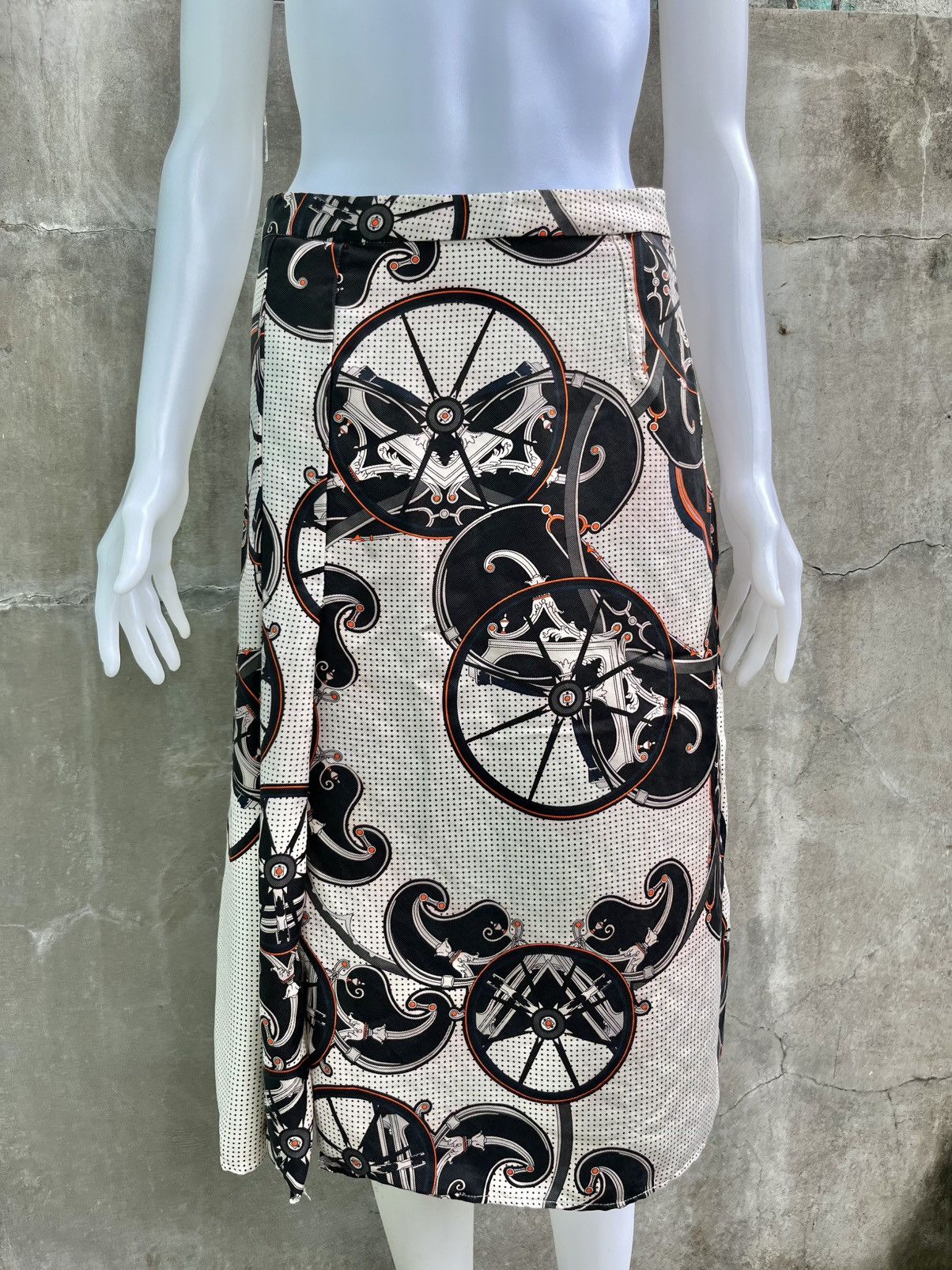 Hermes Silk Printed Carriage Midi Skirt Size 26" / US 2 / IT 38 - 1 Thumbnail