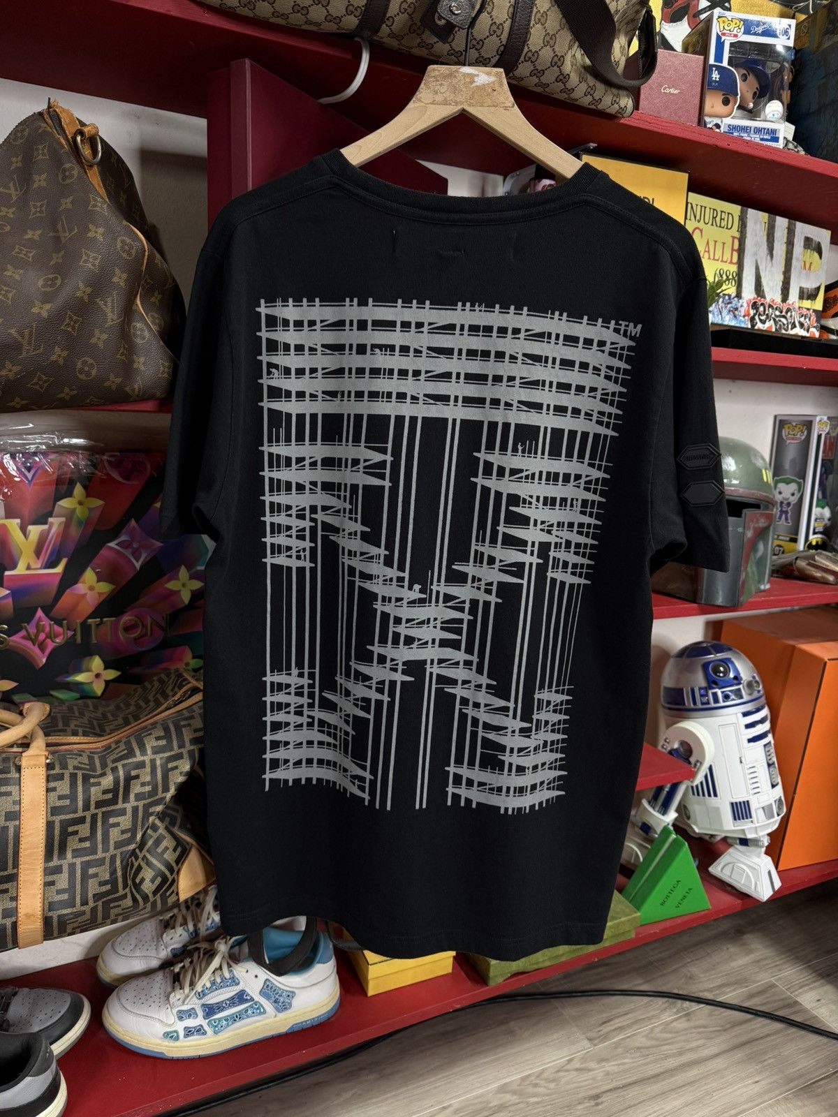 Off-White Ssense x Off White Do Not Remove Arrows Tee | Grailed