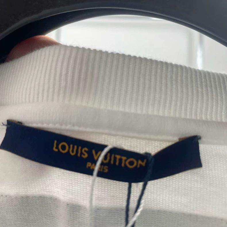 Louis Vuitton Louis Vuitton Short Sleeve Shirt with Tag-2506 Size US L / EU 52-54 / 3 - 4 Thumbnail