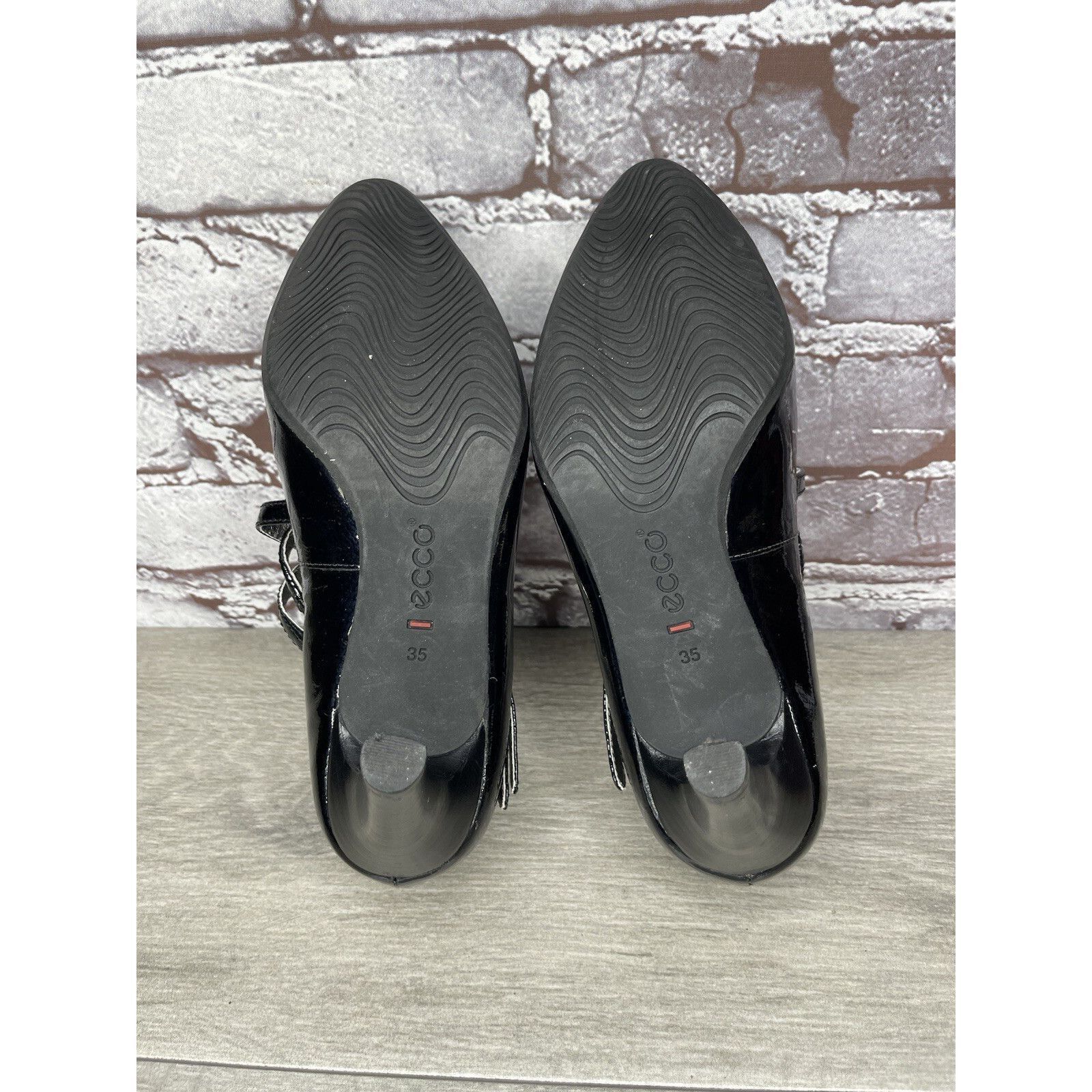 Ecco Ecco Navy Blue Patent Leather Mary Jane Strap Heels Shoes Wo Size US 5 / IT 35 - 7 Thumbnail