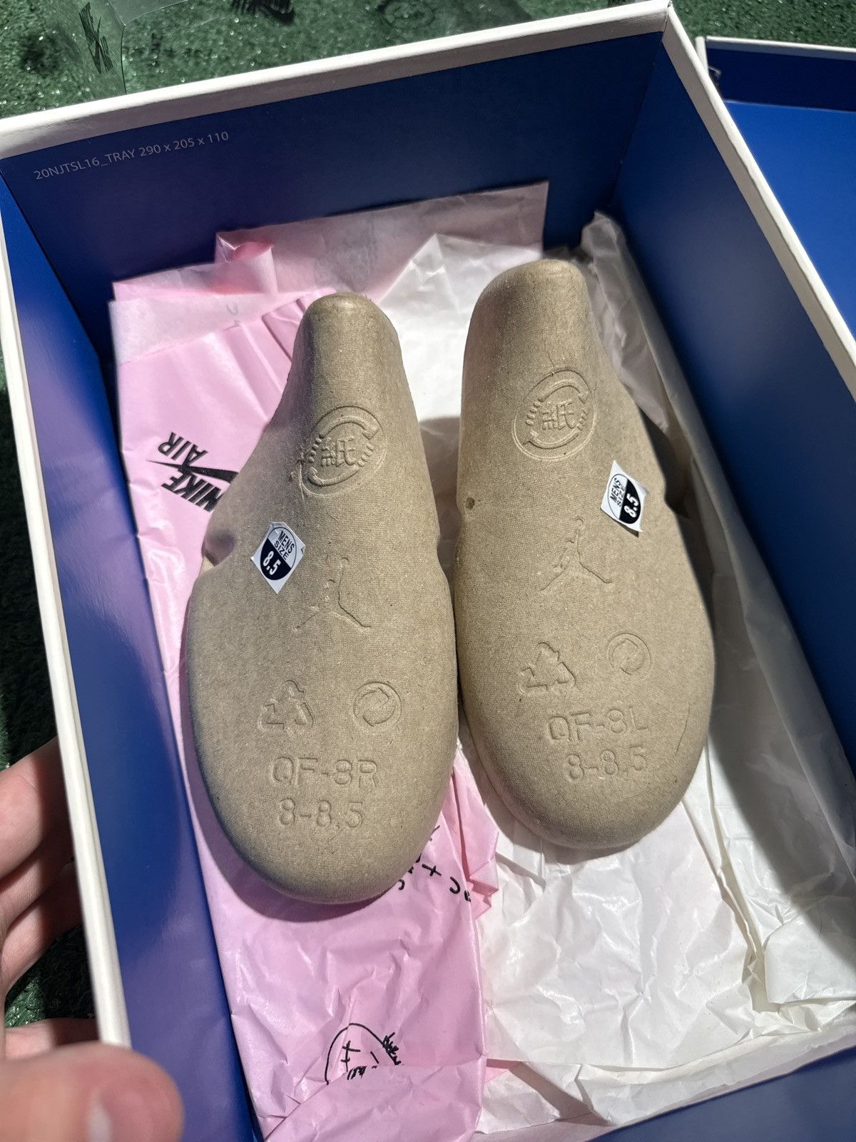 Fragment Design × Jordan Brand × Travis Scott Jordan 1 low og sp Travis Scott Fragment Size US 8.5 / EU 41-42 - 14 Thumbnail