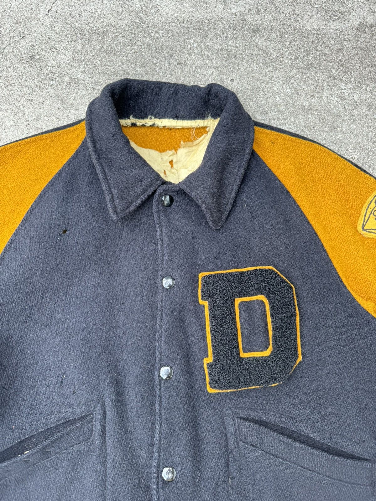 Vintage Vintage 50s Distressed Grunge Wool Patches Bomber Jacket S/M Size US M / EU 48-50 / 2 - 5 Thumbnail