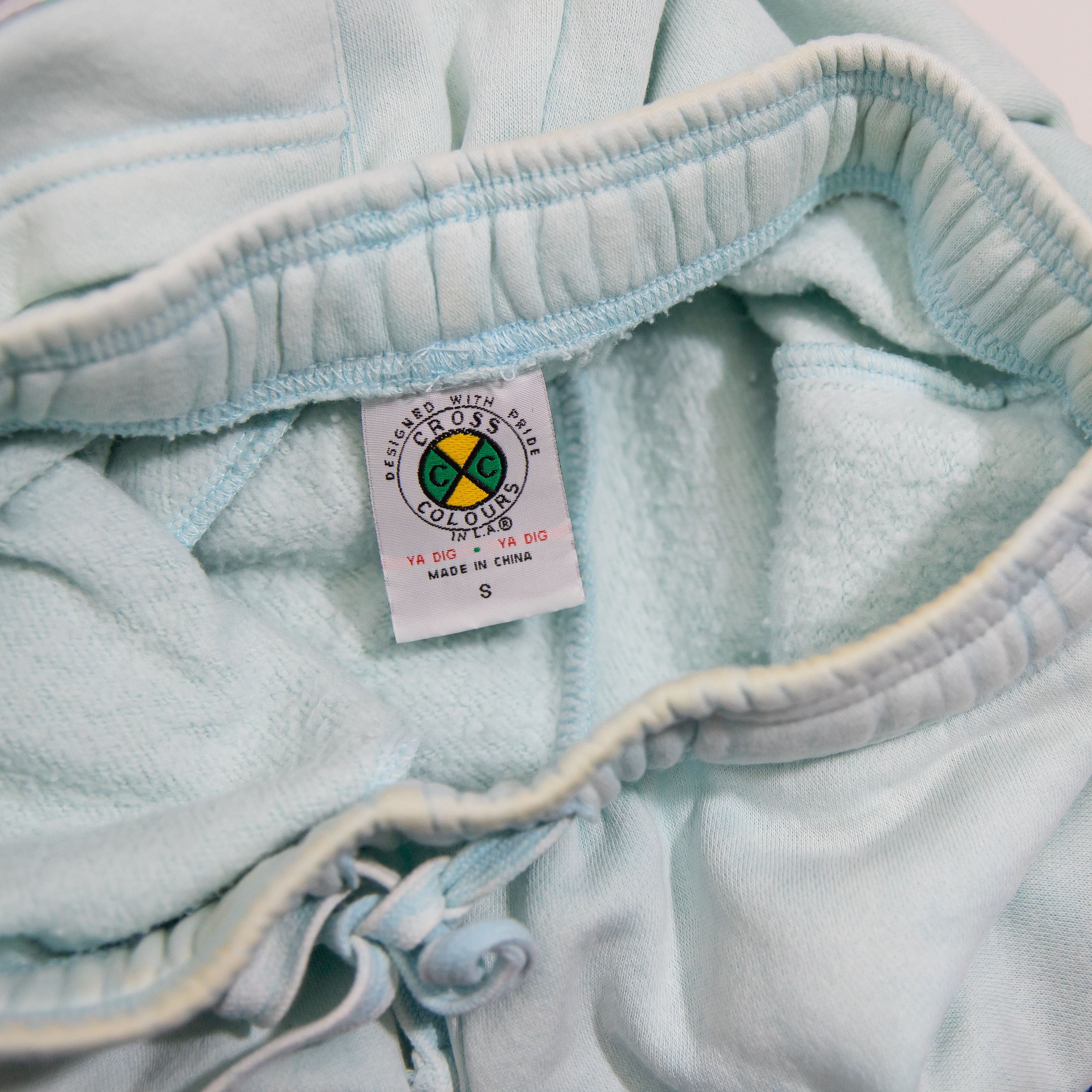 Cross Colours Colours World Peace Cotton Fleece Size 27" / US 4 / IT 40 - 2 Thumbnail