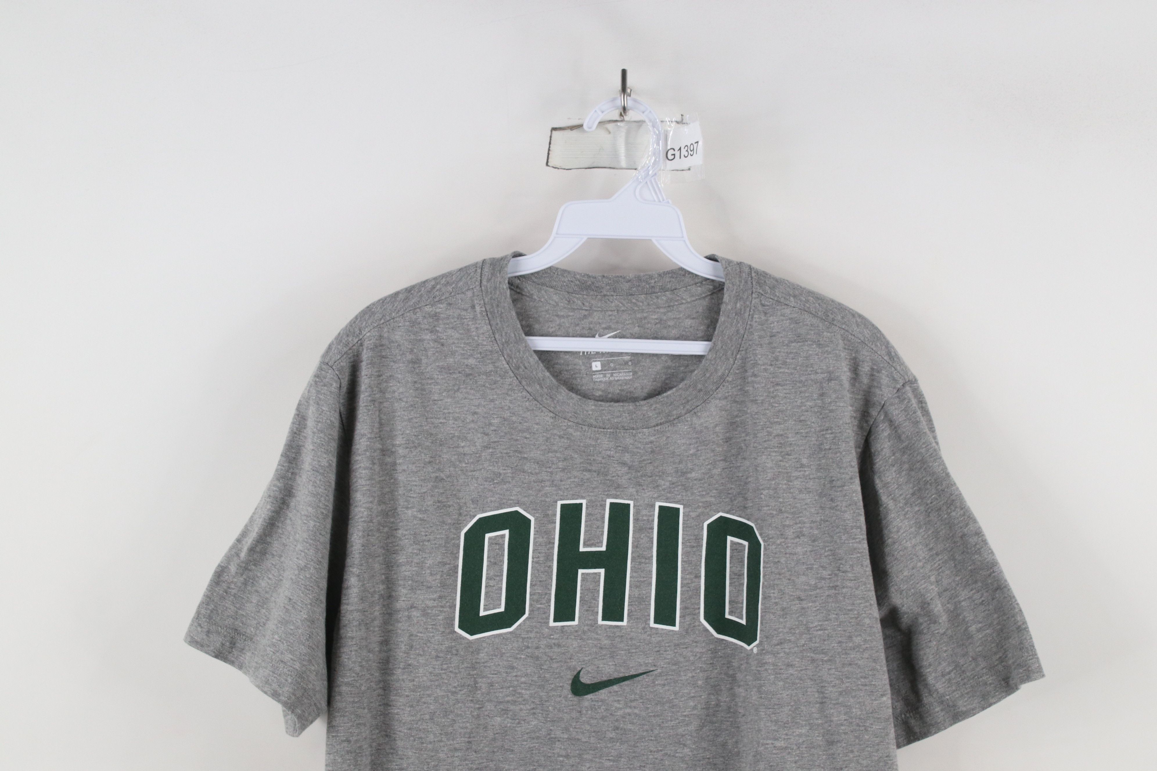 Nike × Vintage Vintage Y2K Nike Scott Center Swoosh Ohio University T-Shirt Size US L / EU 52-54 / 3 - 2 Thumbnail