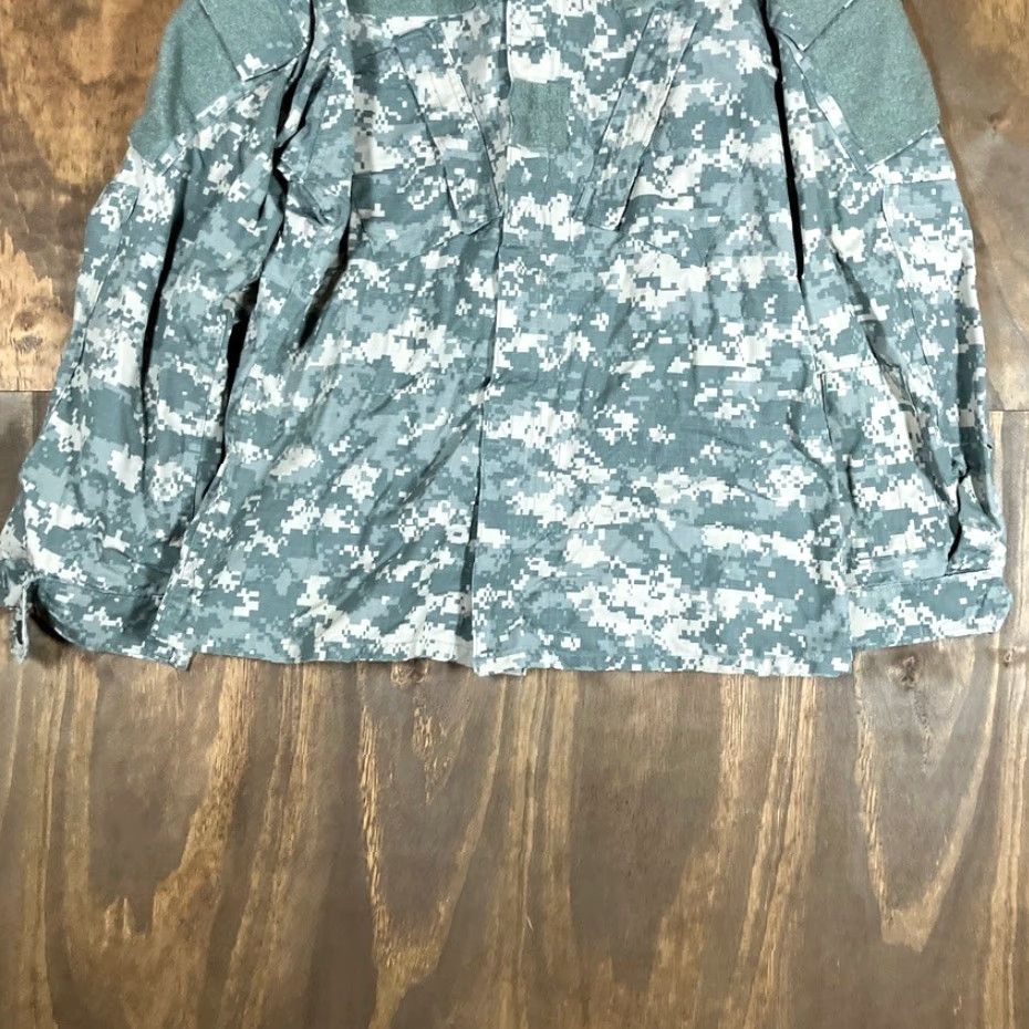 Vintage VINTAGE Army Combat Mens Coat ACU Green Camouflage UCP Uniform Digicam Small Regular Jacket Mens Size US S / EU 44-46 / 1 - 3 Thumbnail