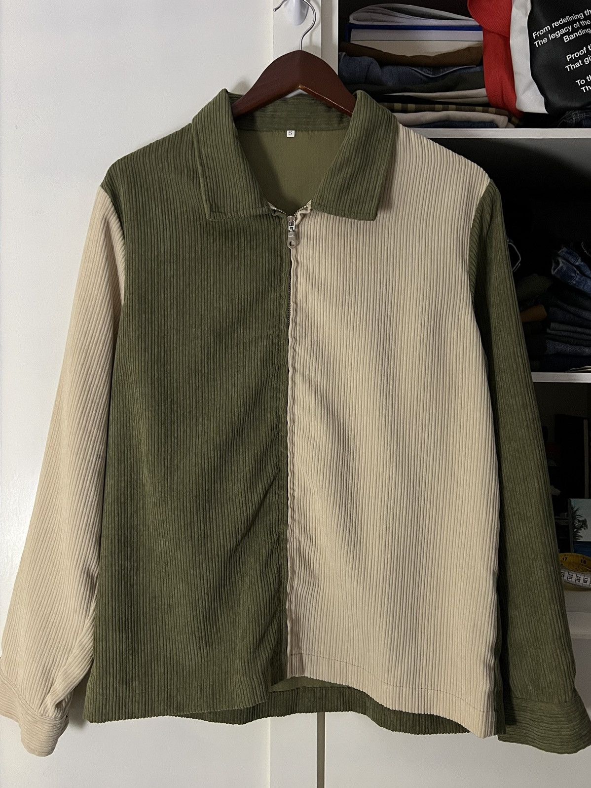 Vintage Green and Beige Corduroy Zip Up Overshirt Jacket Size US S / EU 44-46 / 1 - 1 Thumbnail
