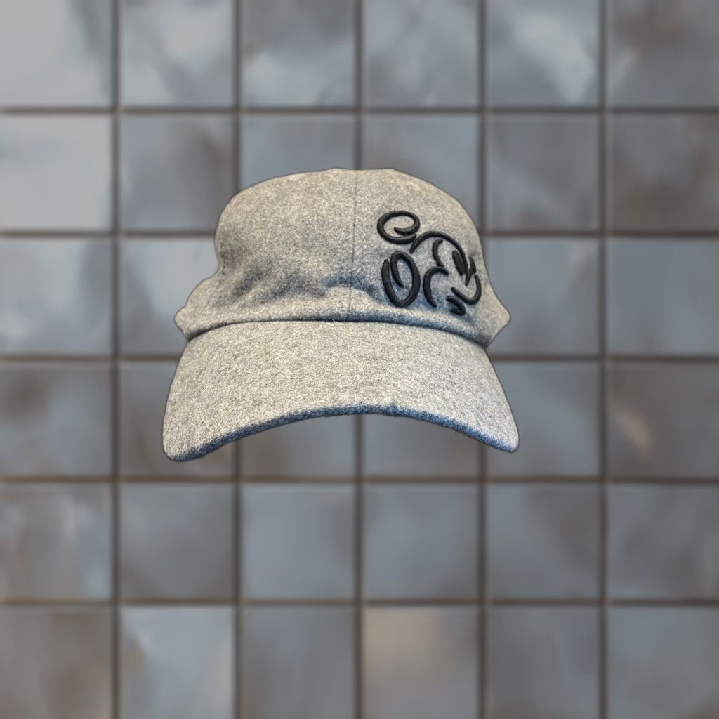 Vintage Mickey Mouse Hat Mens One Size Gray Wool Blend Strapback Disney Parks Adjustable Size ONE SIZE - 1 Thumbnail