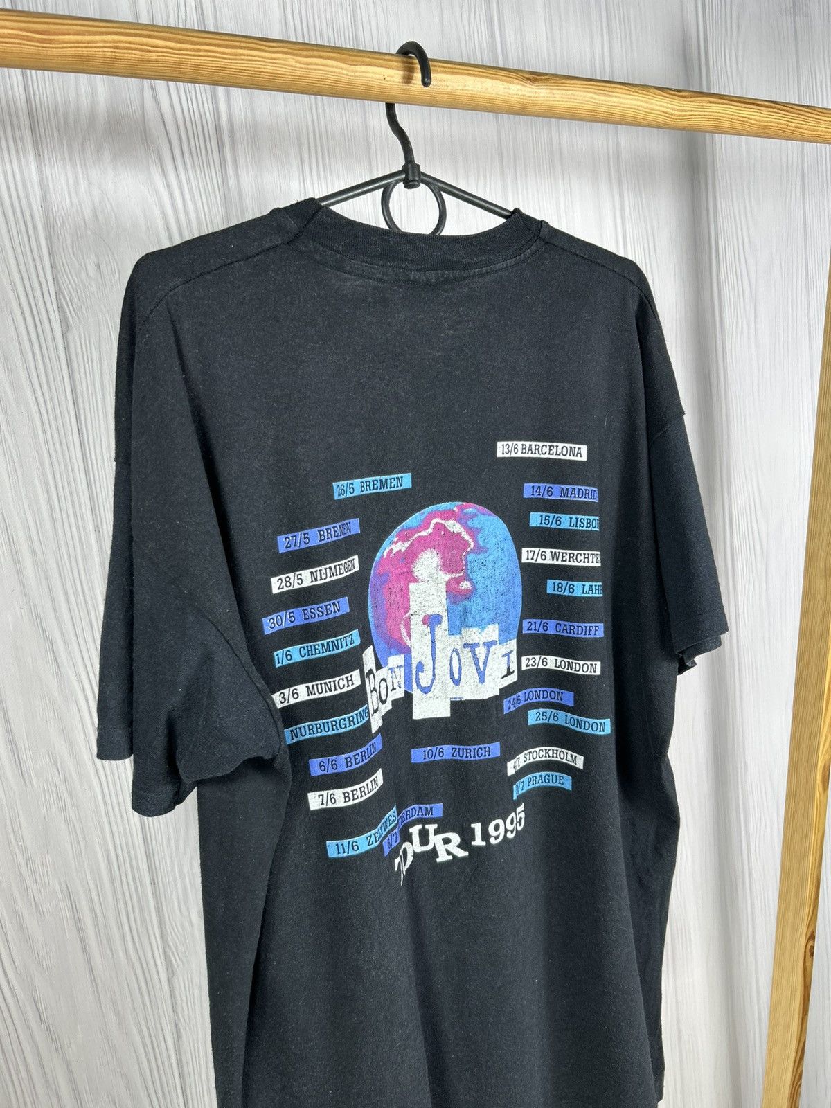 Band Tees Vintage 1995 Bon Jovi These Days European Tour T-Shirt Size US XL / EU 56 / 4 - 10 Thumbnail