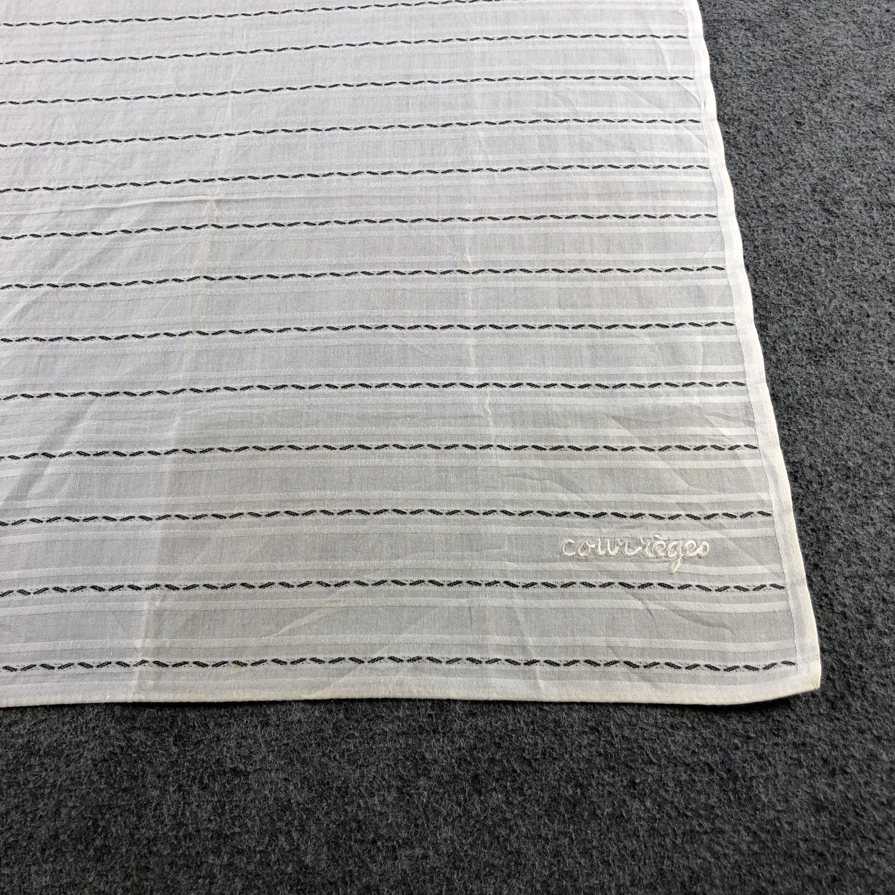Courreges × Vintage Courreges Handkerchief Neckerchief Bandana H2423 Size ONE SIZE - 5 Thumbnail