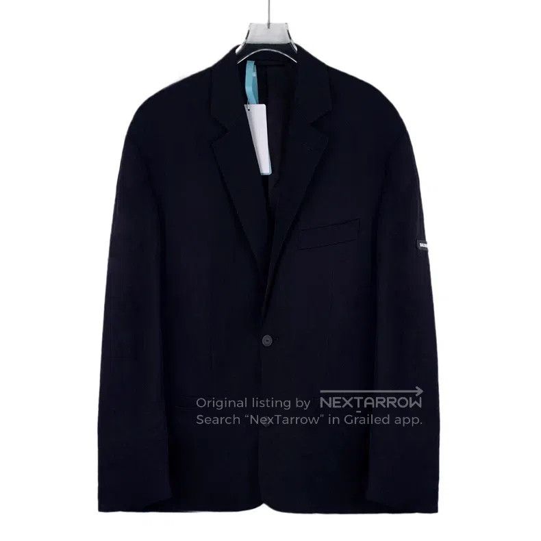 Balenciaga Balenciaga Black logo badge lapel single-breasted long-sle Size XS / US 0-2 / IT 36-38 - 1 Thumbnail