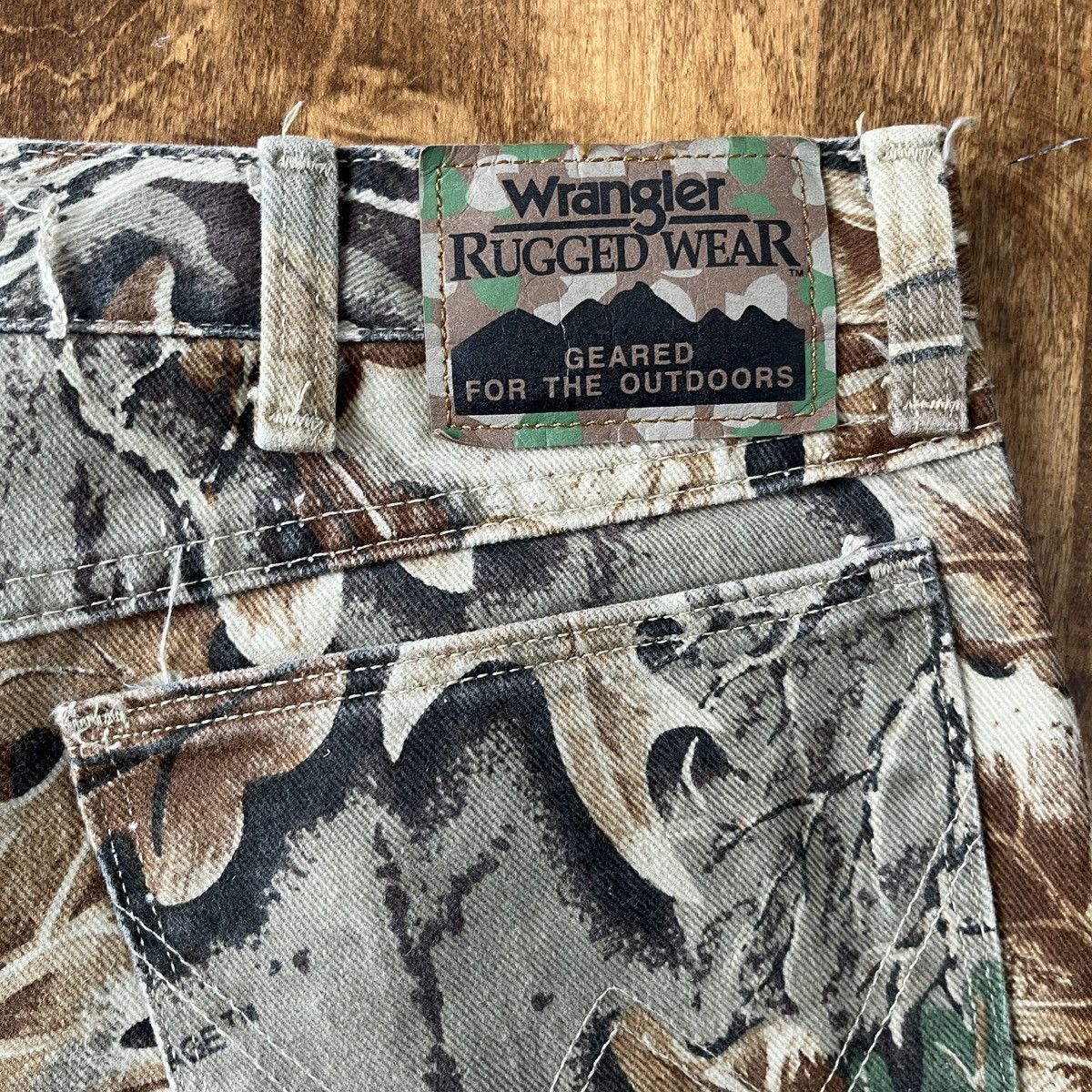 Vintage × Wrangler 1980s Wrangler Rugged Wear Camo Pants Size US 36 / EU 52 - 4 Thumbnail