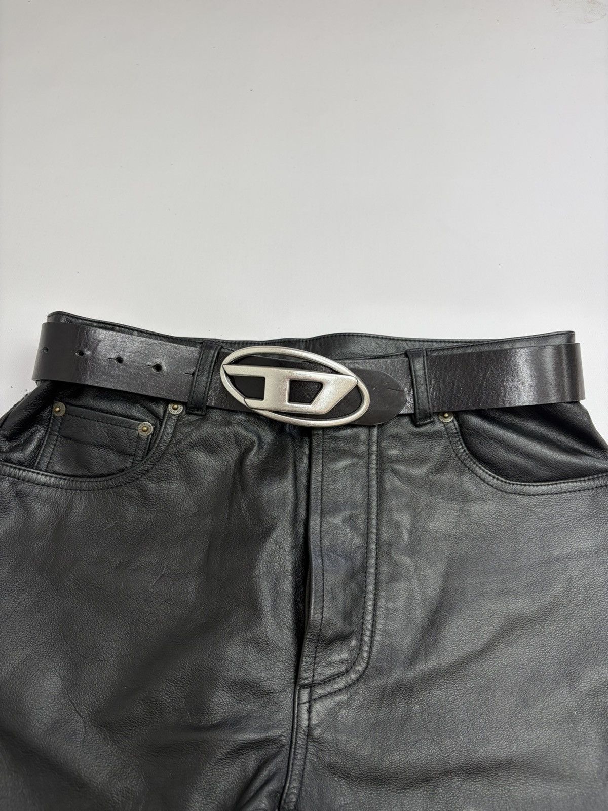 Diesel Vintage y2k Diesel Oval Logo Leather Belt Statement Buckl Size ONE SIZE - 2 Thumbnail