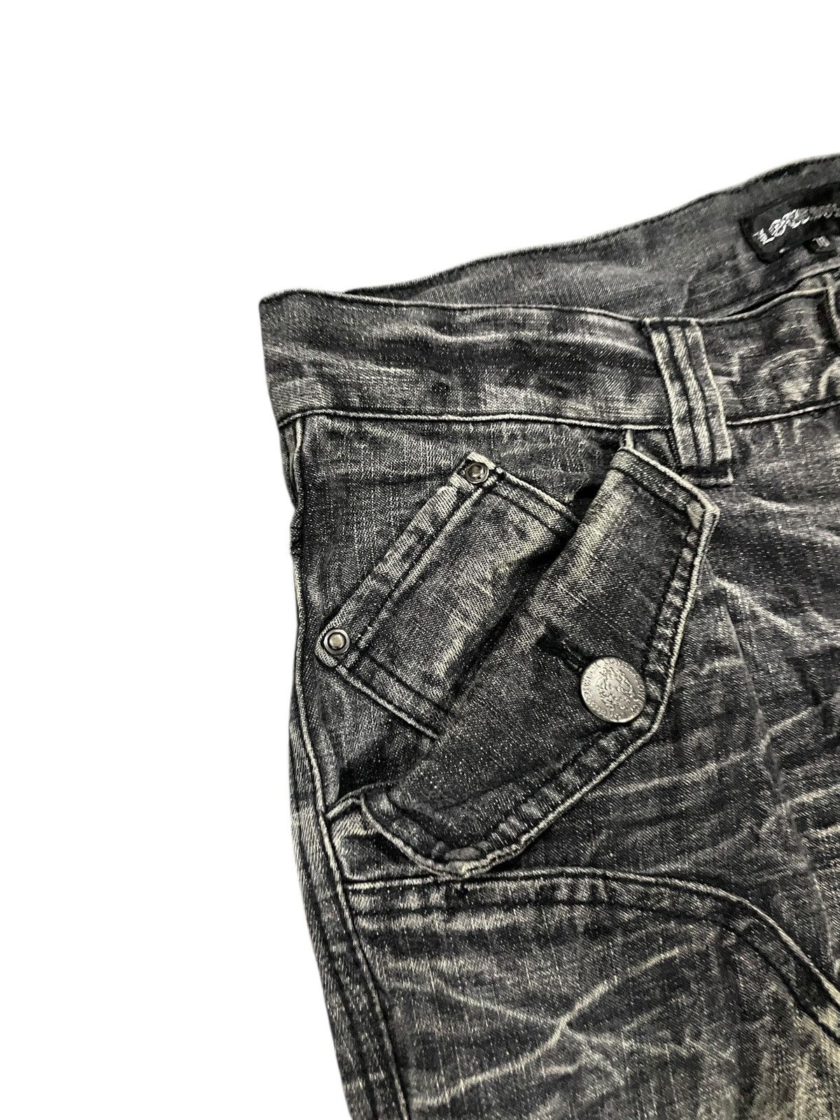 LOWBOX Lowbox Flared Distressed Stonewash Jeans Size US 31 - 14 Thumbnail